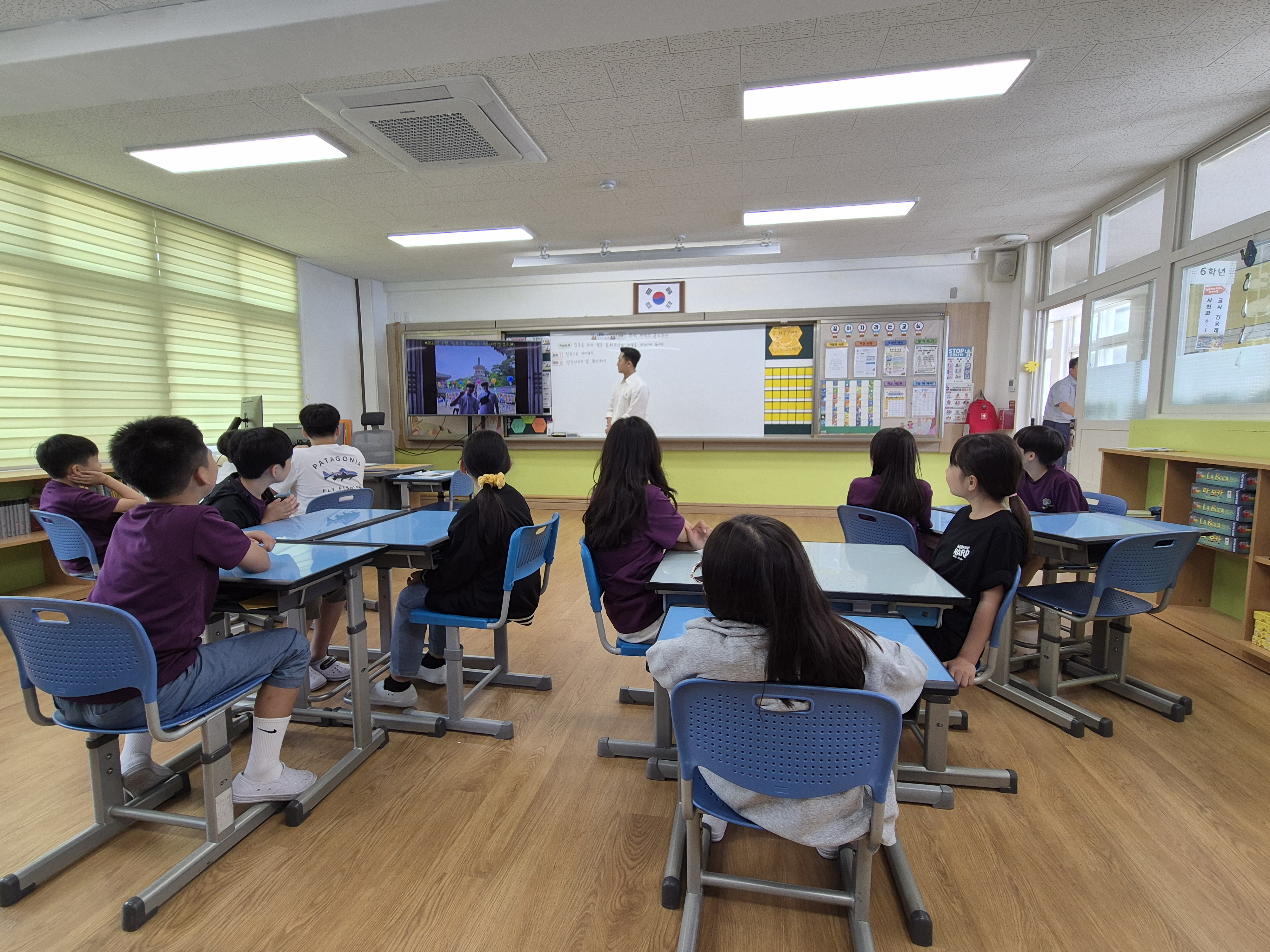 경남교육청, ‘질문하는 학교 선도학교’ 나눔 마당 운영 - 관련이미지1