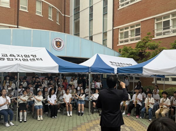 통영초, 스승의 날 맞이 감사 행사 개최 - 관련이미지2