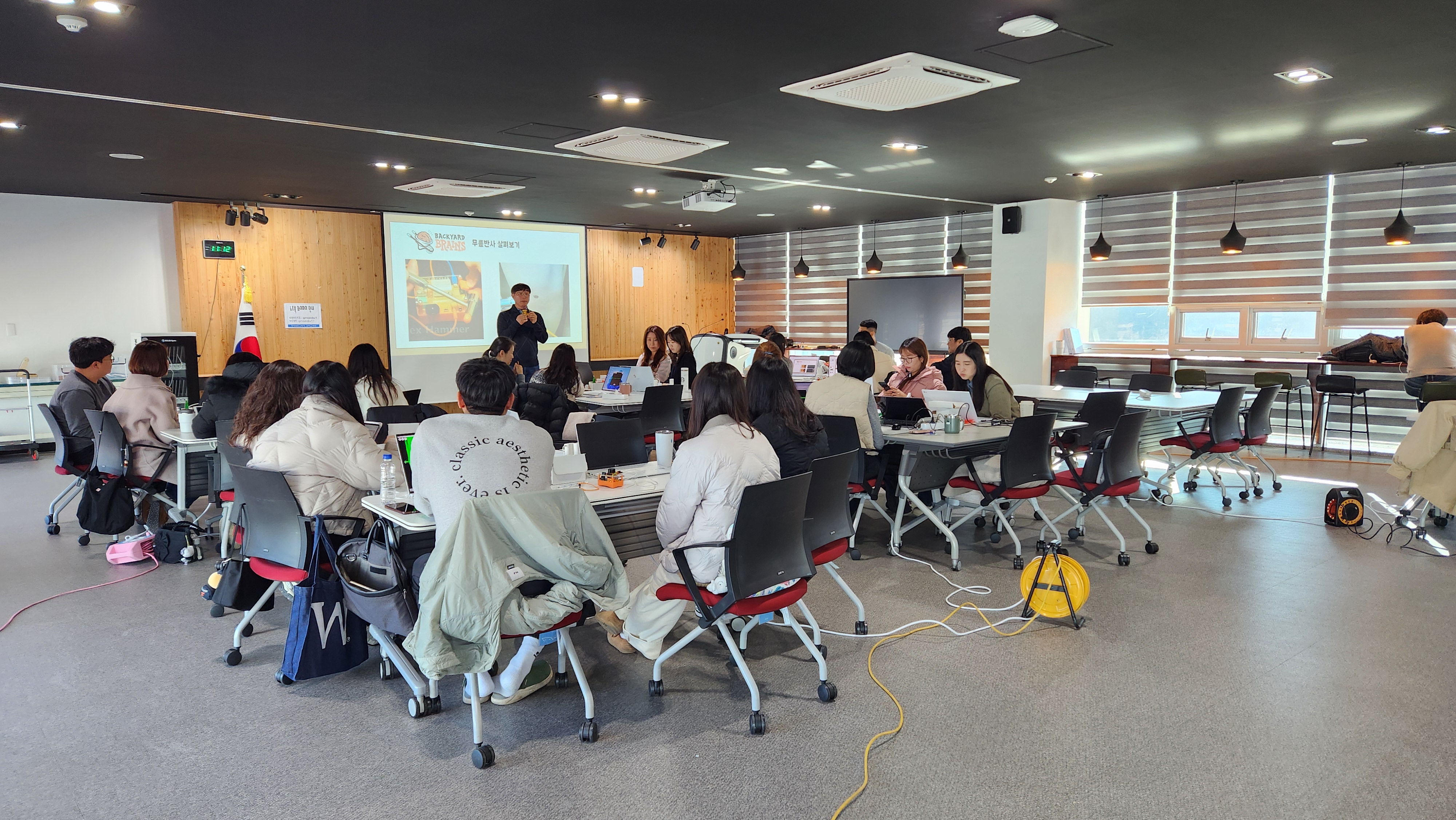 경남과학교육원, 과학교사 심화실험 직무연수 ‘성황’ - 관련이미지1