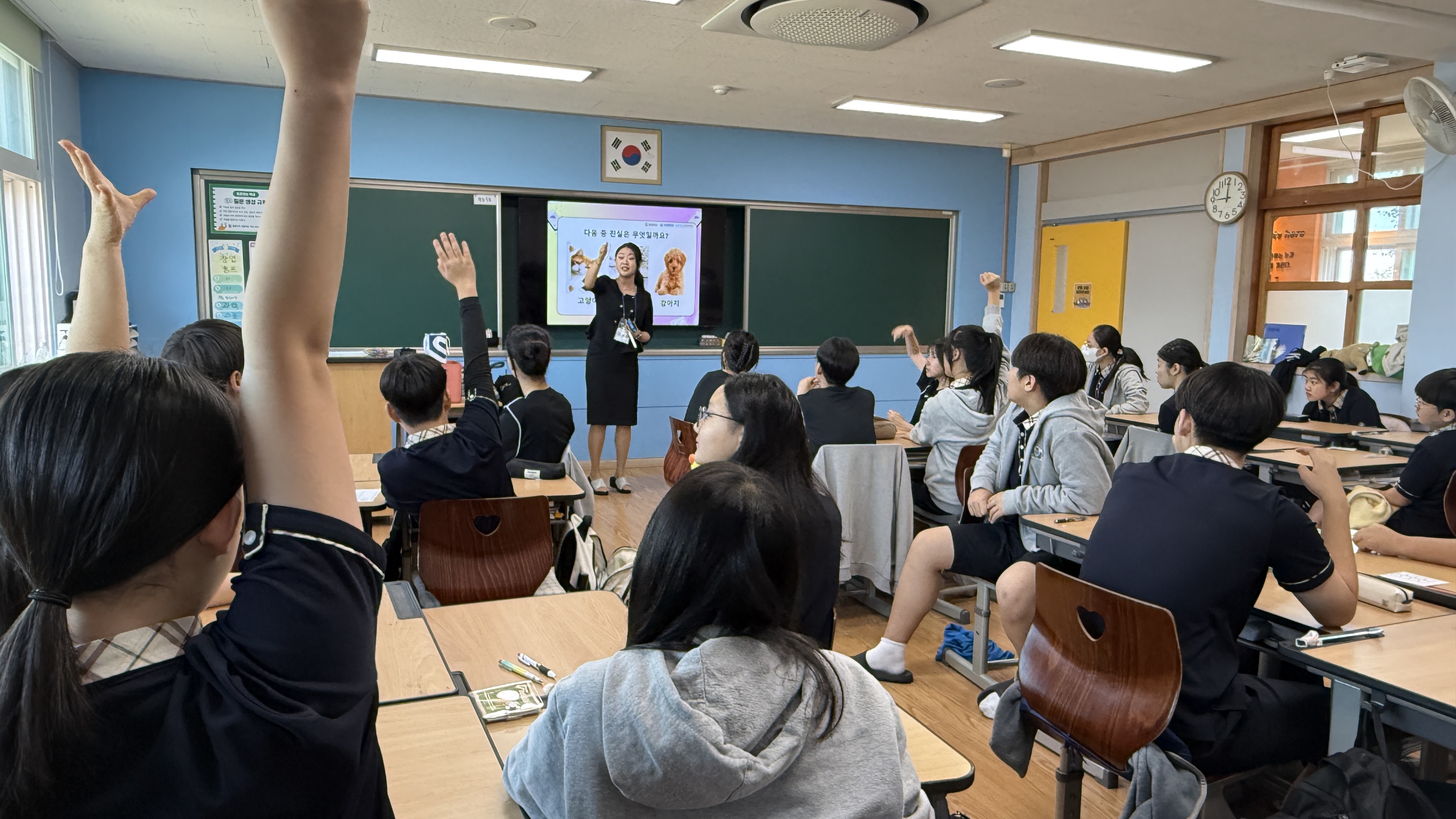 칠성중학교, 전교생 대상 창업 체험교육 캠프 운영 "지금 칠성중은 창업 중" - 관련이미지2