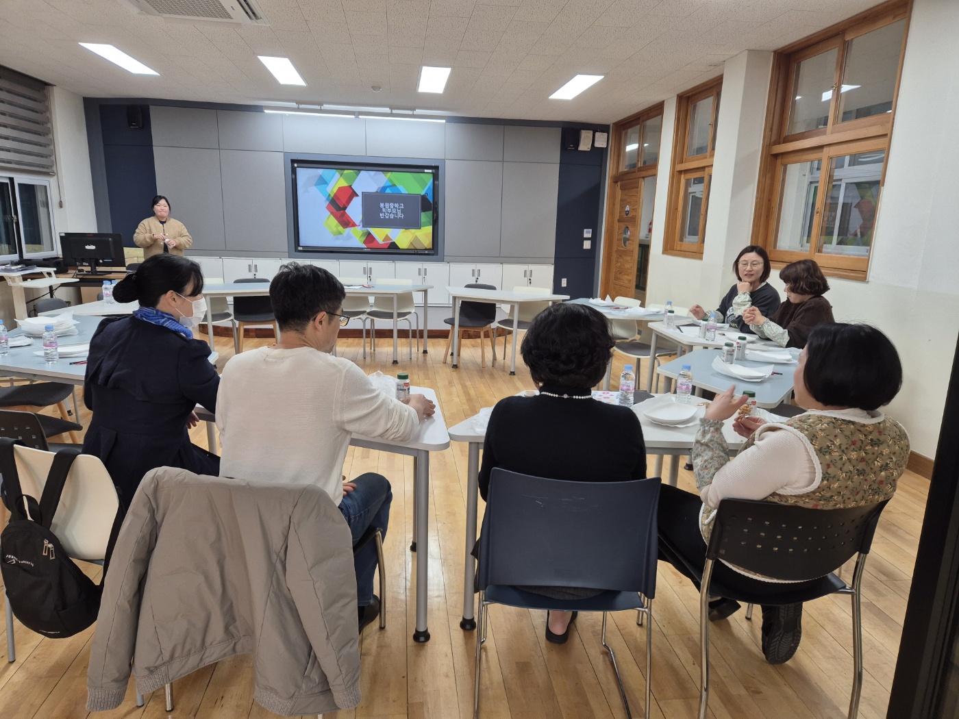 진주봉원중, 색으로 빚은 우리만의 그릇 - 관련이미지2