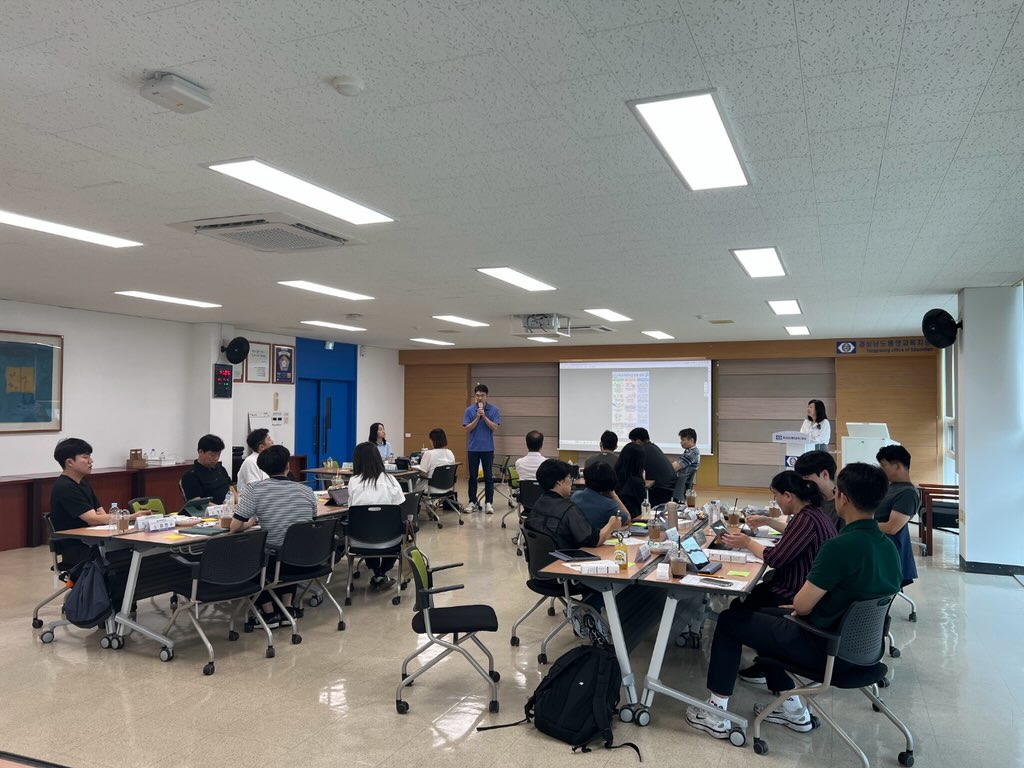 [통영교육지원청] 지속 가능한 미래를 그리다  ‘작은학교 연수 및 워크숍 ’ 개최 - 관련이미지1