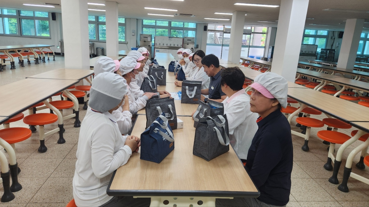“경남교육청, 폭염 속 일하는 사람의 안전 강화, 온열질환 예방 총력” - 관련이미지2