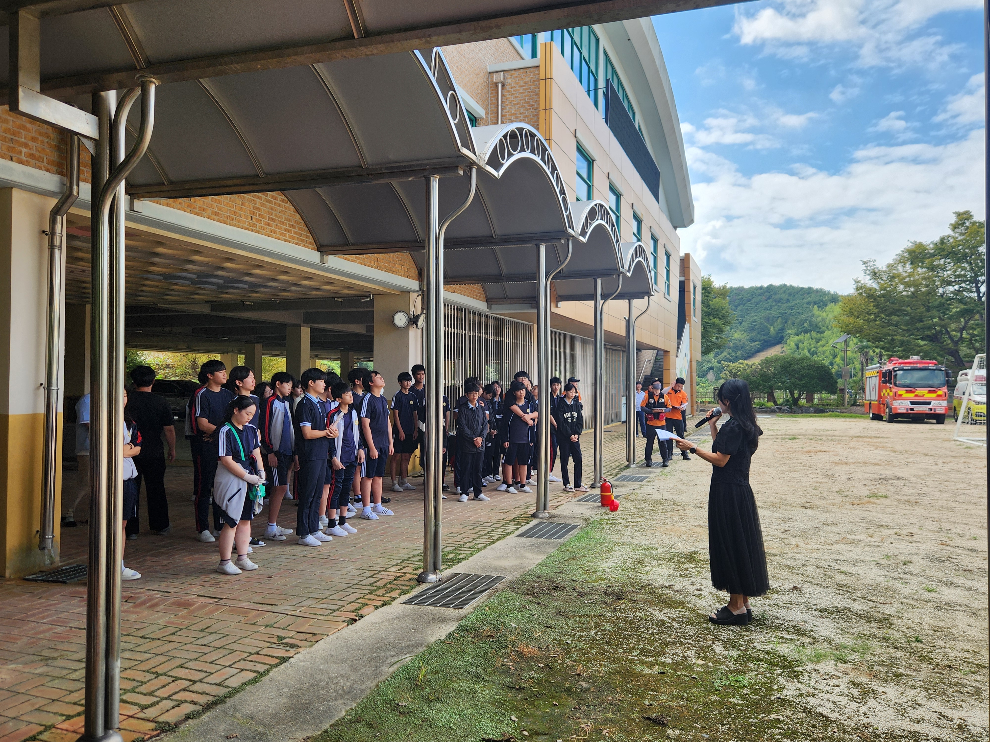 거제 하청중학교, 소방서와 합동 소방훈련 - 관련이미지1