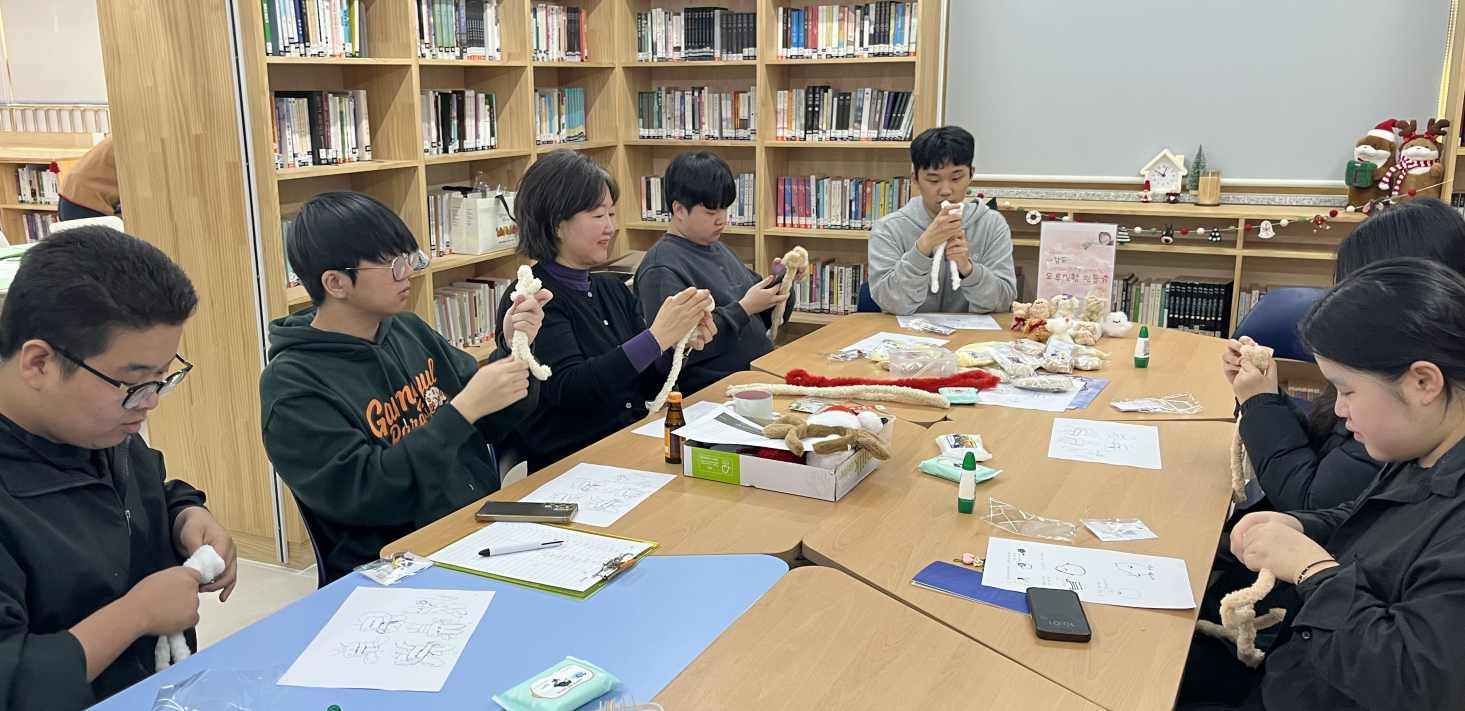교육이라는 한 배를 탄 교육가족, 독서로 소통하고 교육하는 공동체 - 관련이미지3