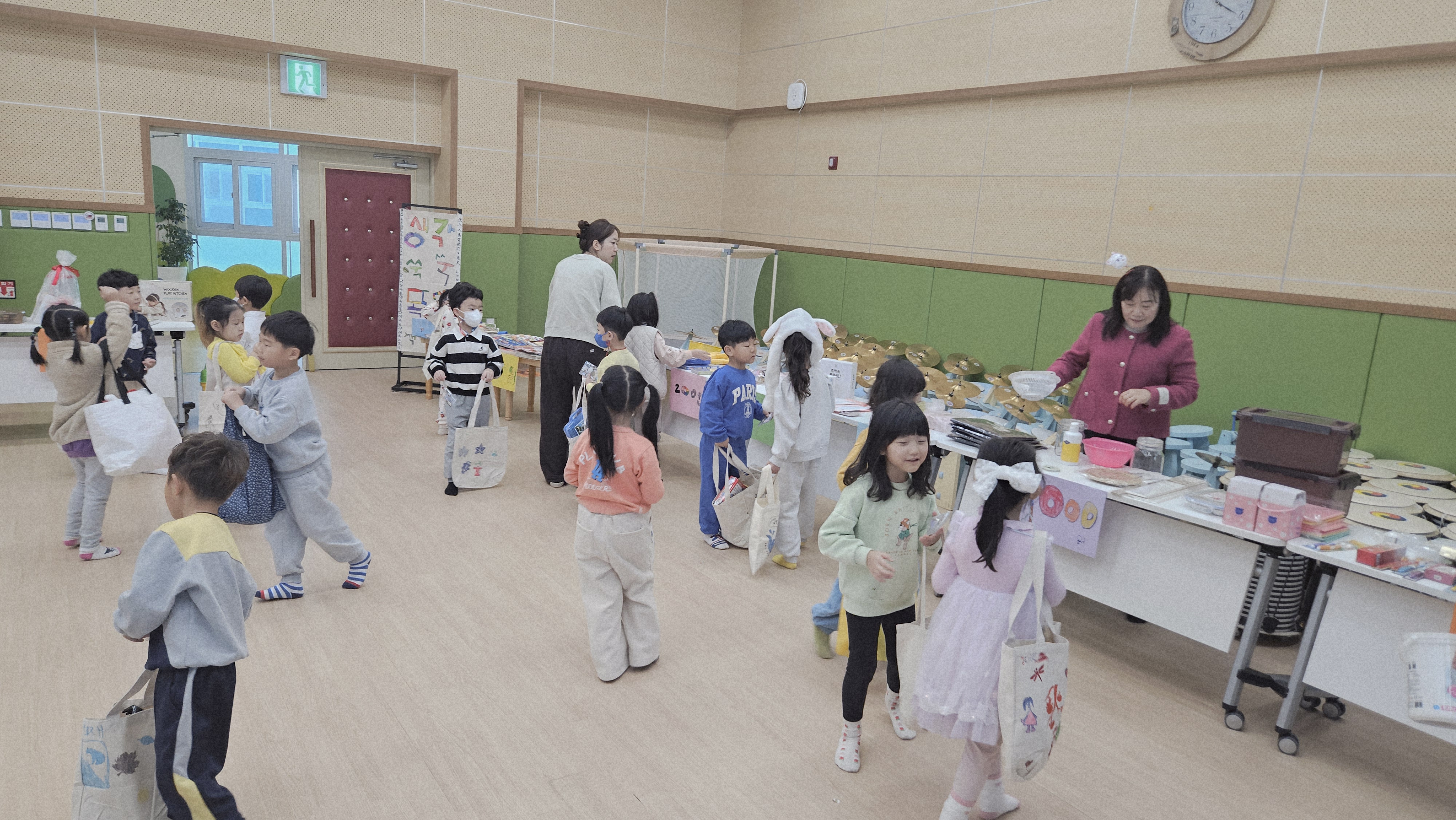 「삼천포유치원」2학기‘지구사랑 초록마켓’실시 - 관련이미지2