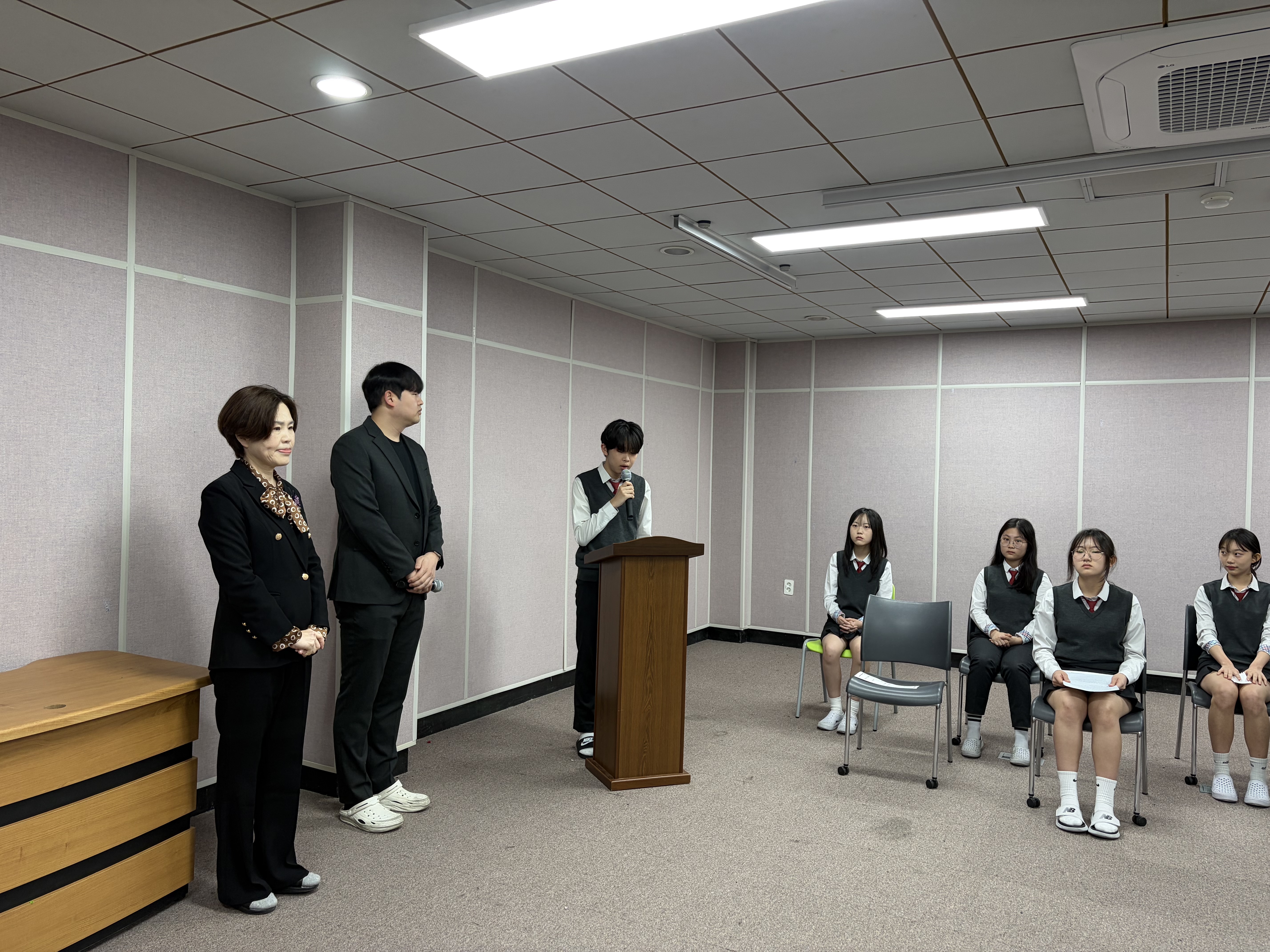 계룡중, 책임·소통·실천으로, 학생 자치의 새 출발을 알리다 - 관련이미지2