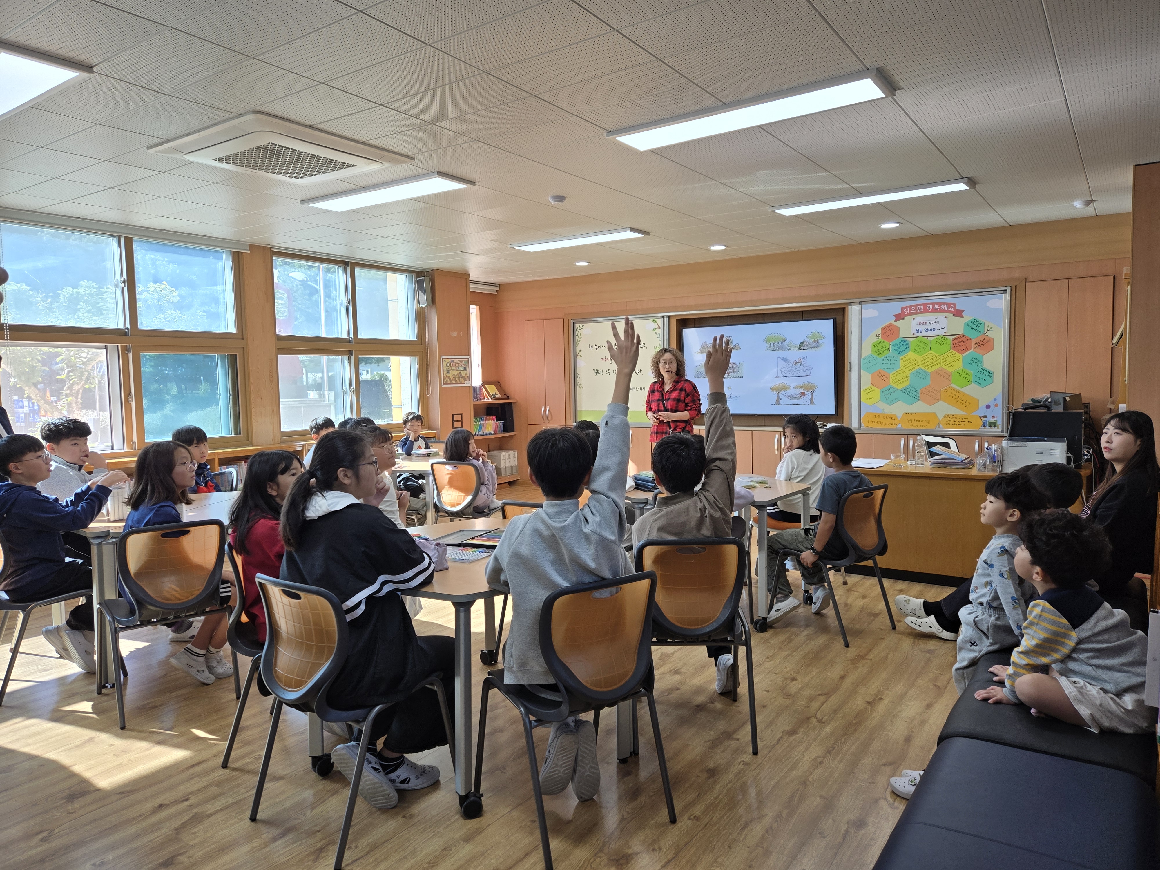 경남교육청 27개 공공도서관, 고전 완독을 향한 ‘인문 여정’ 시작 - 관련이미지2