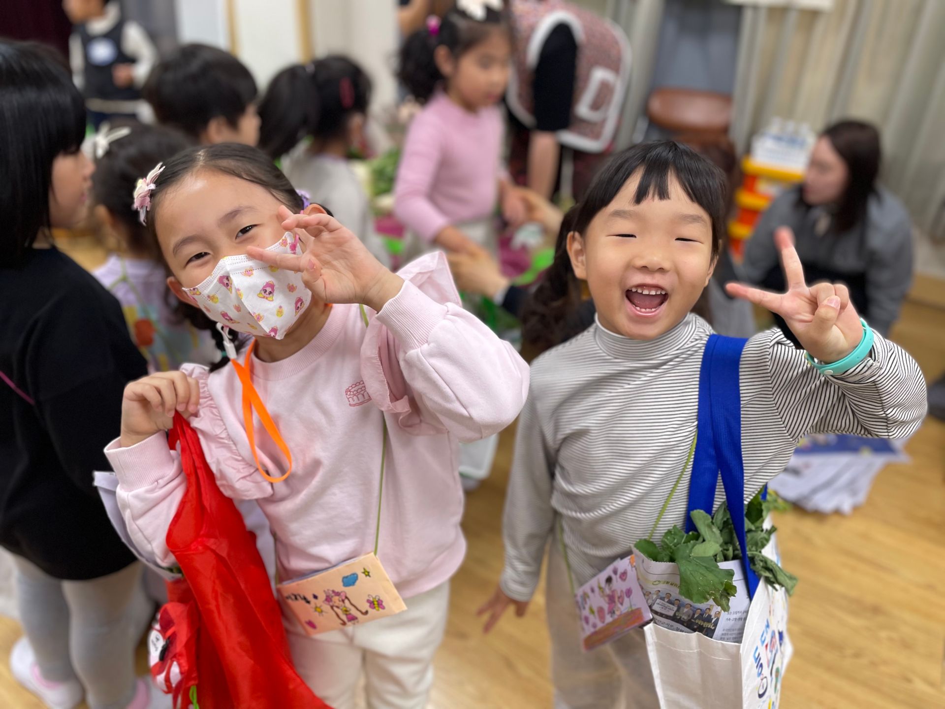 김해유치원, 행복을 나누는 플리마켓 - 관련이미지2
