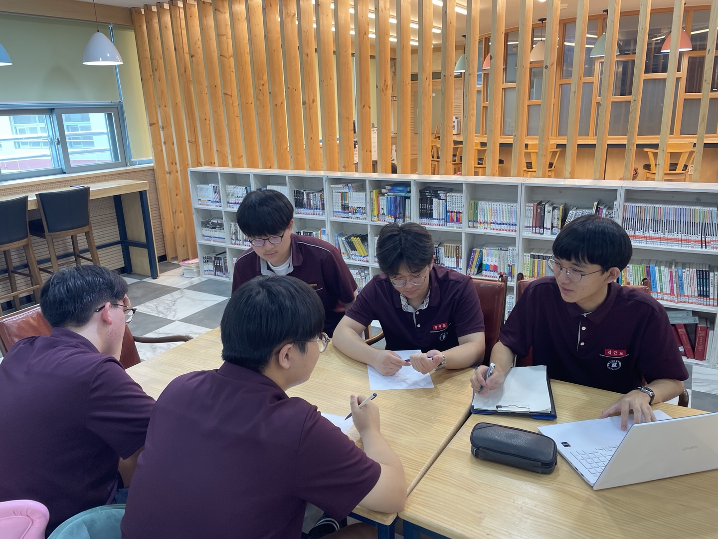 밀양고 대장부, 진로 길잡이 역할을 위한 진로진학 맵 제작 - 관련이미지1