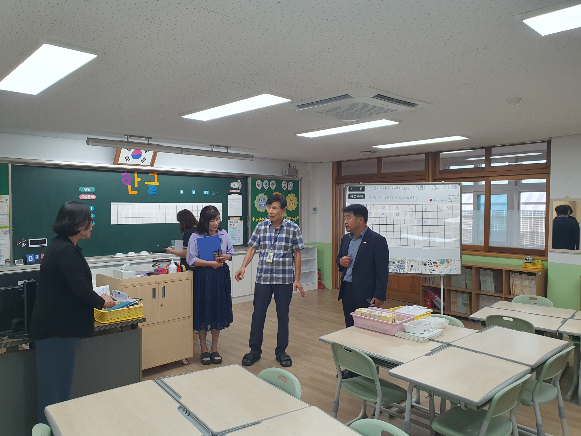 거제교육지원청, 현장 중심 학교 방문 업무협의회 실시 - 관련이미지1