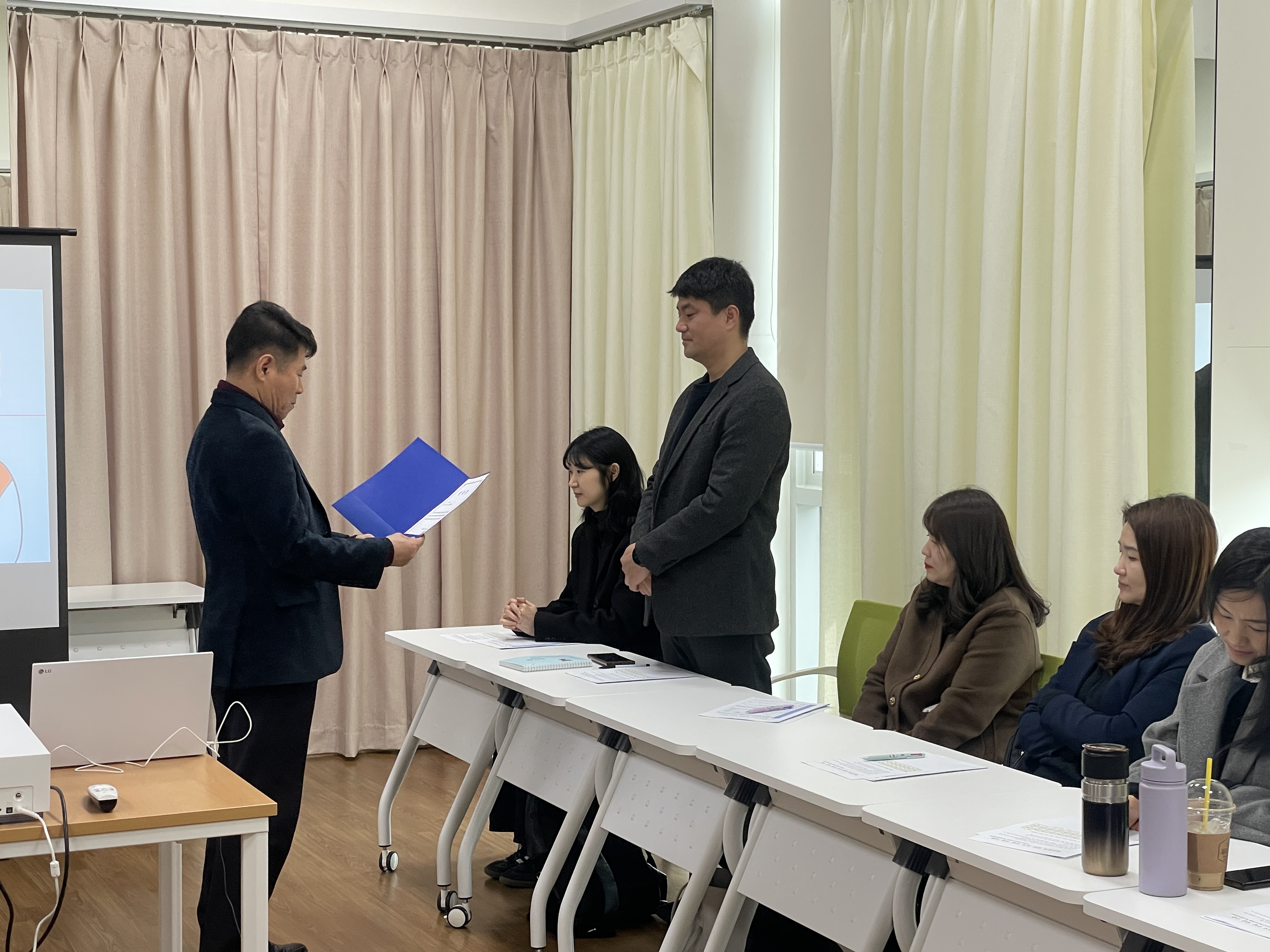 거제교육지원청, 2025년 학교폭력 전담조사관 <다슬> 위촉식 및 역량강화연수 운영 - 관련이미지1