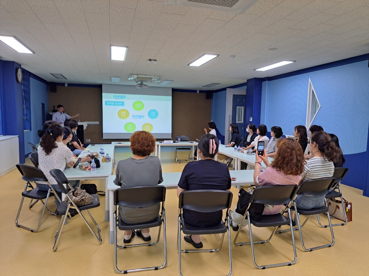 남해교육지원청, 지역맞춤형 돌봄센터 '아이빛터' 학부모 초청의 날 운영 - 관련이미지2