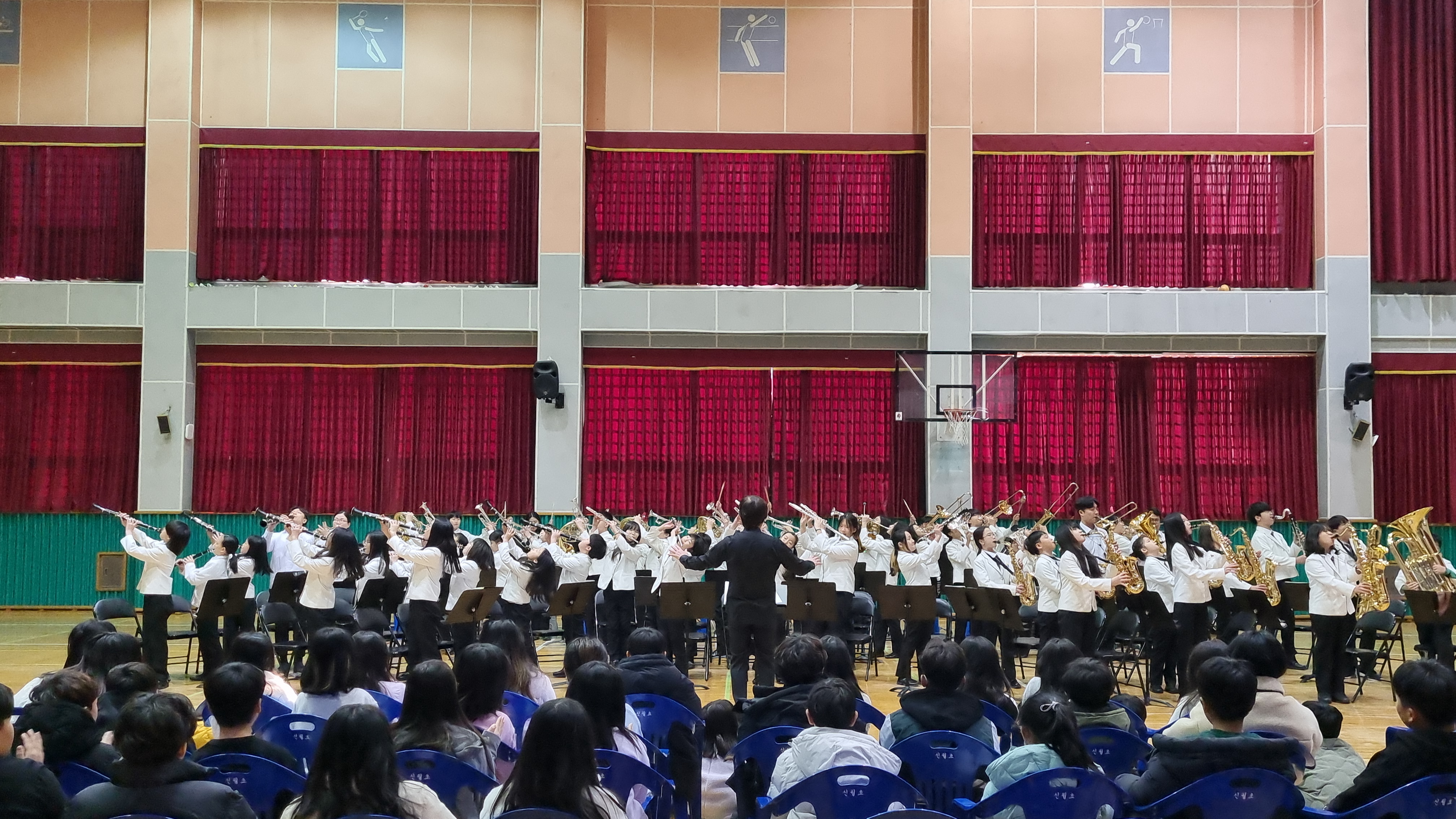마산신월초, 마산신월윈드오케스트라 하반기 굿모닝 콘서트 개최 - 관련이미지1