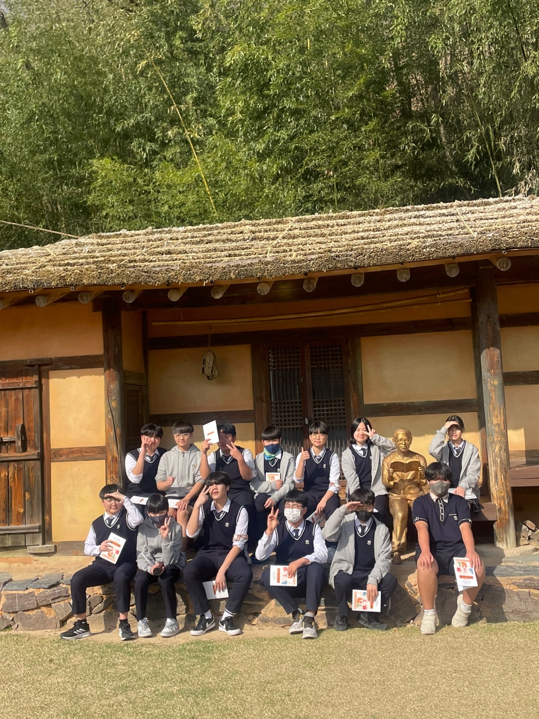 칠성중학교 가온누리 역사동아리, 손양원기념관 방문 -애국지사 손양원의 삶과 신앙에서 평화와 용서를 배우다 - 관련이미지2