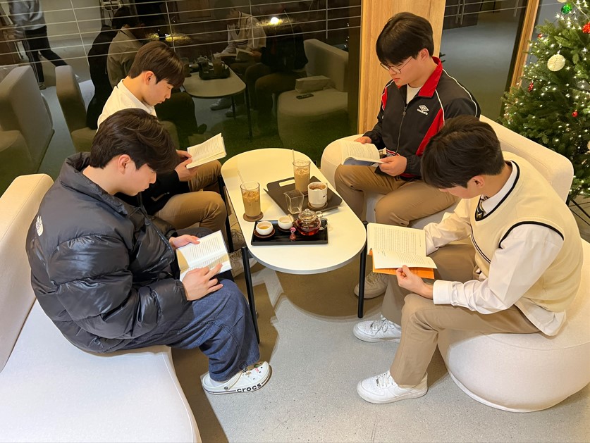 “하동의 숨결을 만나다” - 하동 금남고 별천지하동 동아리, 지역 탐방을 통해 미래를 꿈꾸다 - 관련이미지1