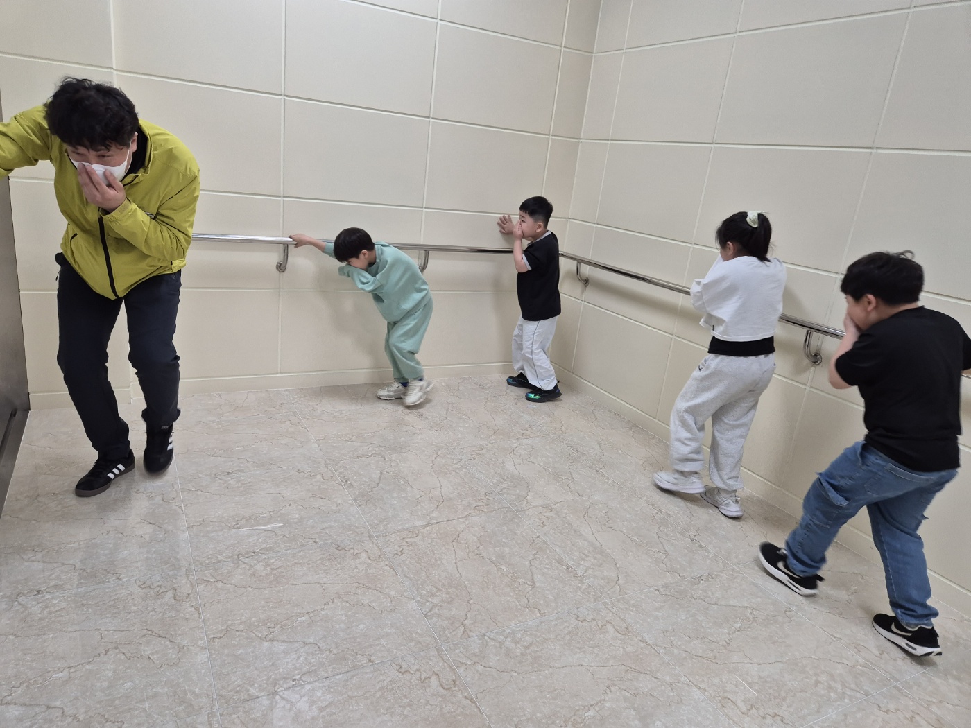 하동 갈육초, 진로․안전체험학습으로 미래 역량 강화 - 관련이미지3