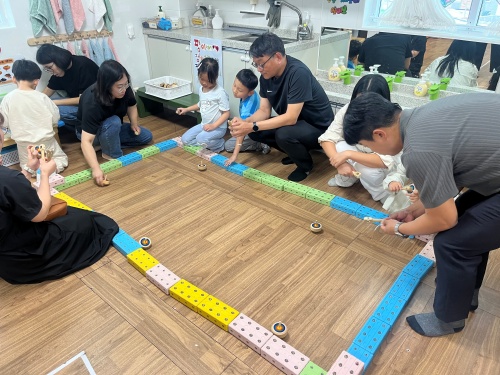 해원꽃숲유치원 "놀이로 이루어진 소통, 학부모와 함께하는 행복한 수업" - 관련이미지3