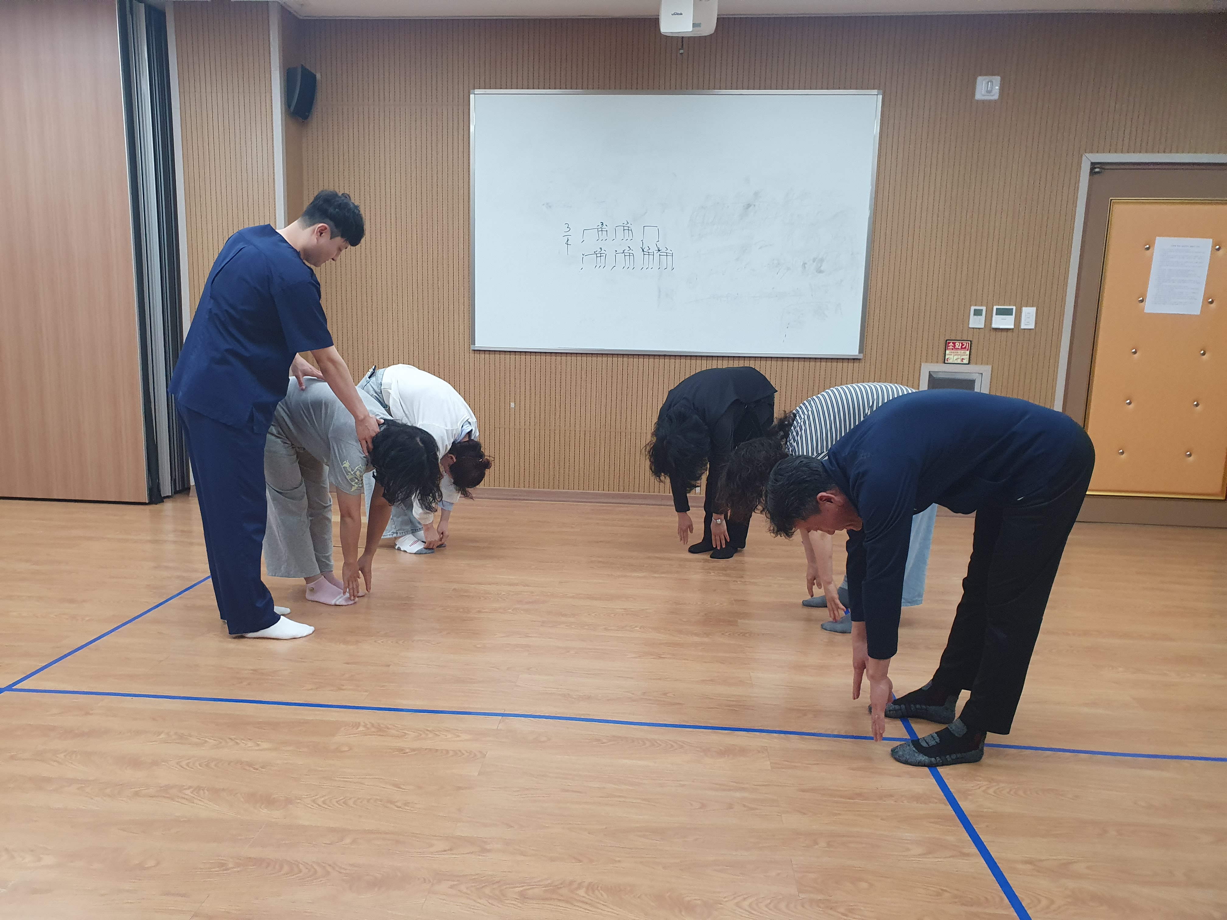 경남교육청, 근골격계 예방 체계 전면 확대 - 관련이미지1