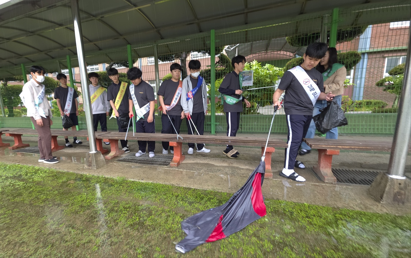 진해중학교, 흡연 예방 및 금연 캠페인으로  건강한 학교 만들기 실천 - 관련이미지2