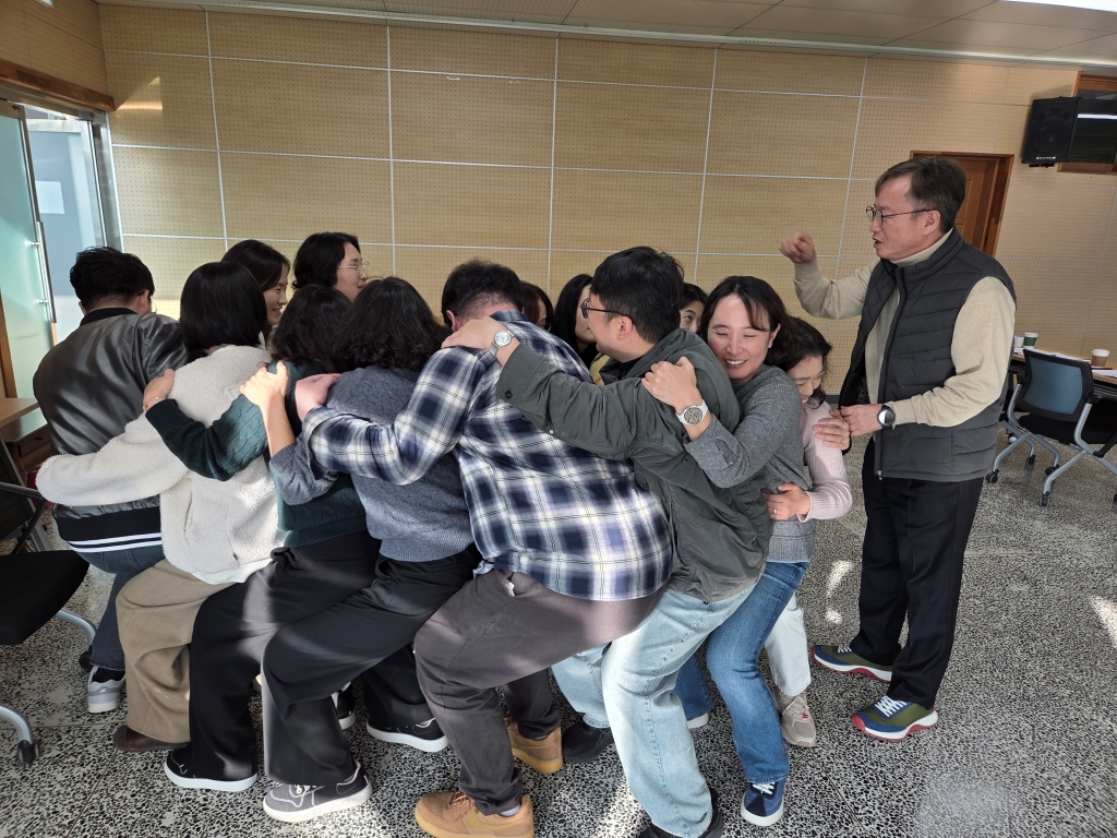 합천교육지원청, “상담자의 성장이 학생의 치유로... 마음챙김 교육의 시작” - 관련이미지3