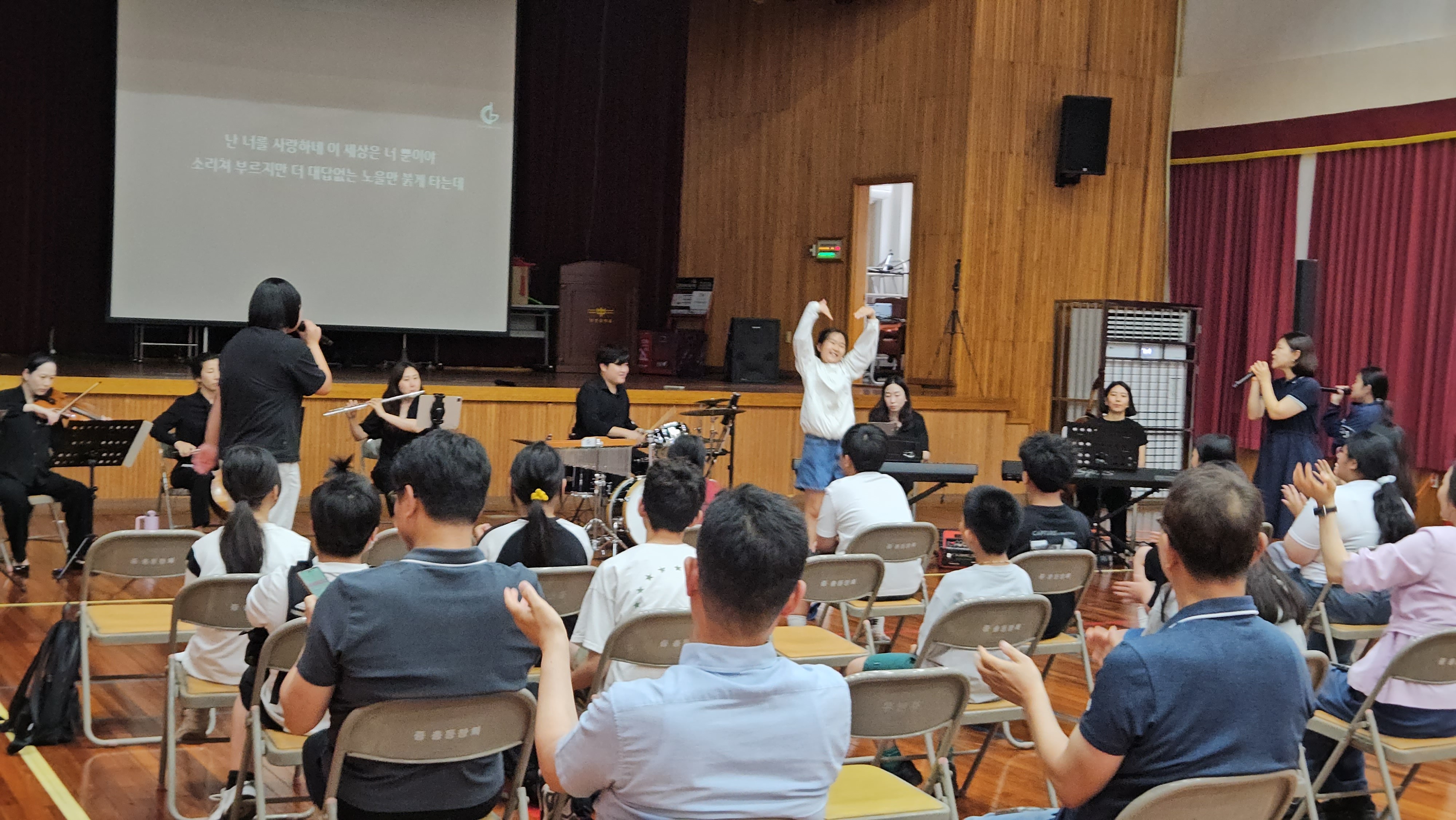 무안중학교, 농어촌 소멸 위기, 음악으로 쉼표 찍다, 무안 초·중‘싱투게더’ - 무안중·무안초, 음악으로 엮은 감동의‘교육공동체 하모니’ - 관련이미지2