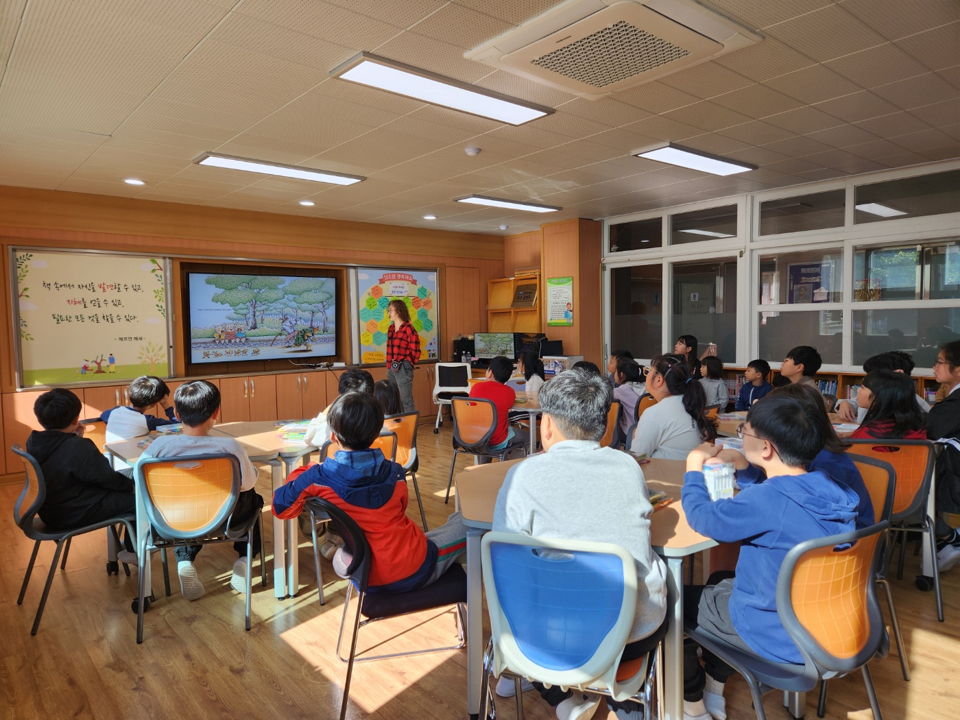 백전초, 상상력과 질문이 자라는 인문학 수업(‛슈퍼거북’ 유설화 작가와의 만남) - 관련이미지1