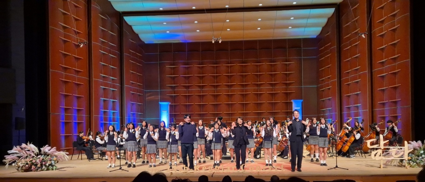 예술교육의 힘! 연주에 열정을“담다” 김해 진영중 오케스트라 제 14회 정기연주회 개최 - 관련이미지2