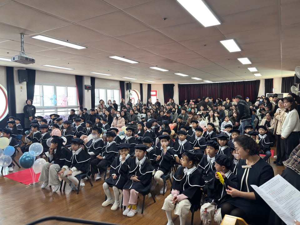 “거창유치원, 졸업·수료식 실시” - 관련이미지1