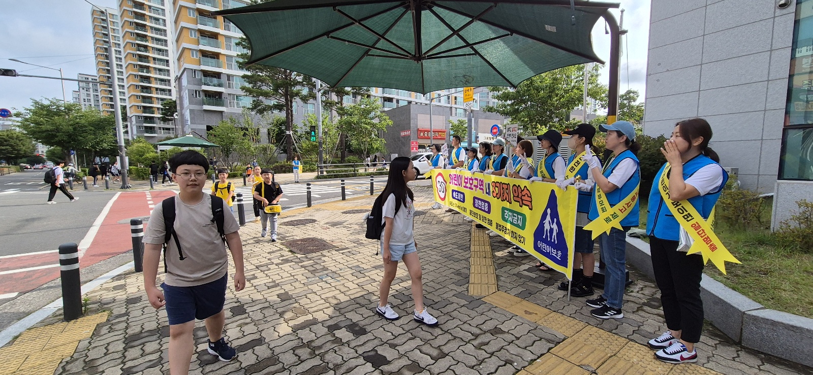 진주 충무공초, “1! 일단 멈춤!” 교통안전 캠페인 실시! - 관련이미지2