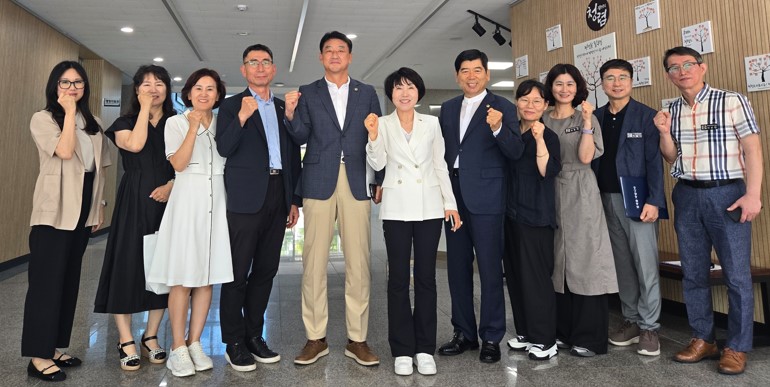 통영교육지원청, 도의원과 함께하는  2025년 제1회 추경예산(안) 설명회 개최 - 관련이미지2