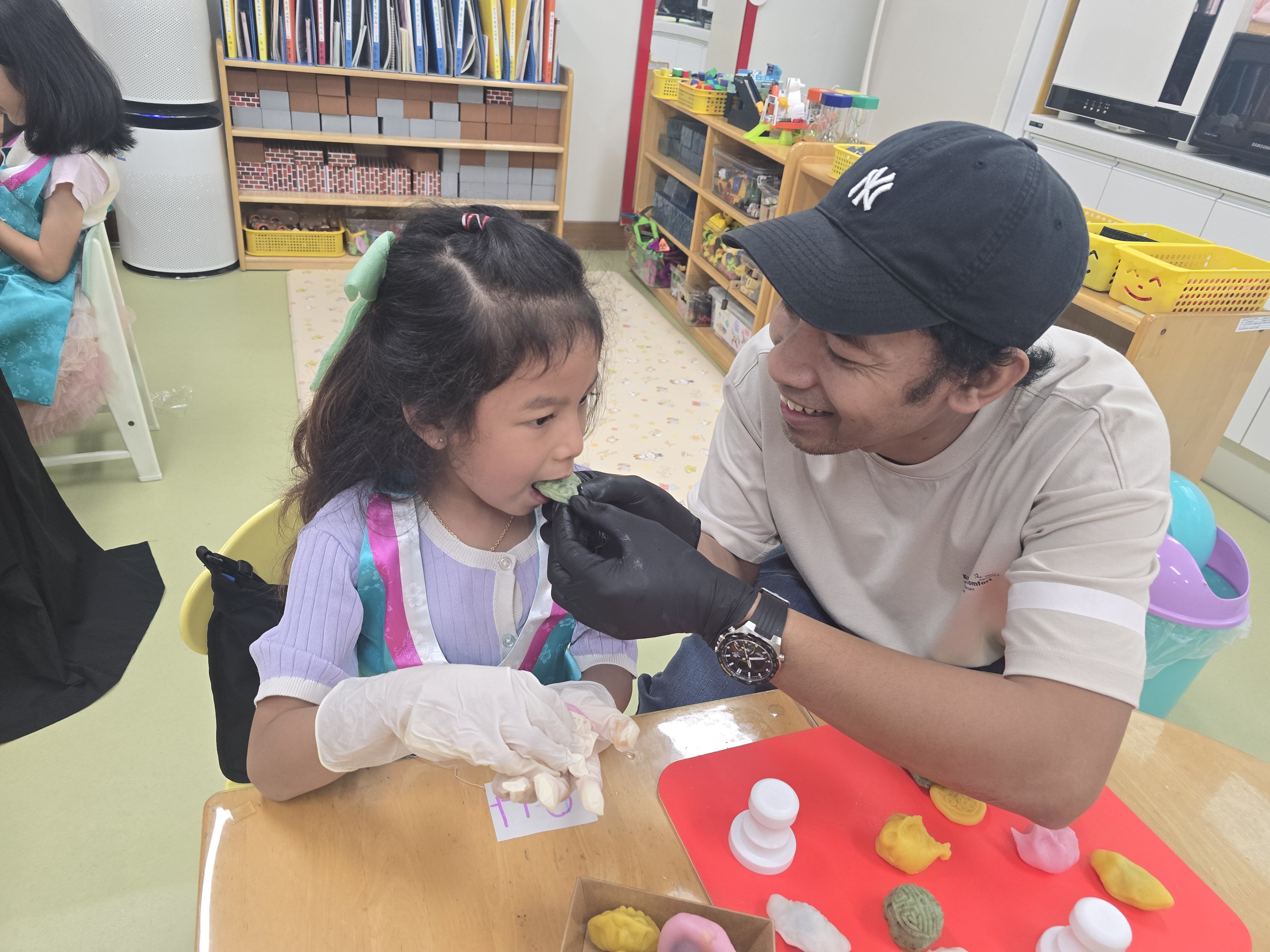부모님과 추석맞이 송편만들기 체험 - 관련이미지2