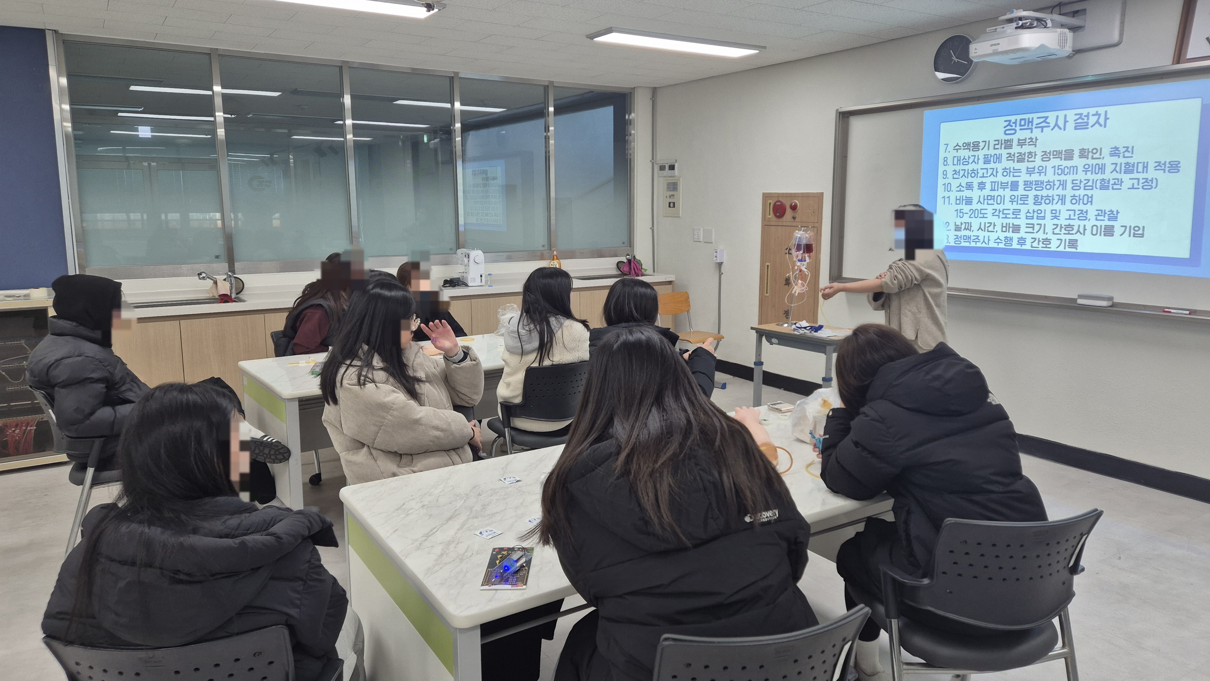 진주중앙고, 학기 말 ‘학교자율적 교육과정’ 운영으로 진로·탐구 역량 강화 - 관련이미지1