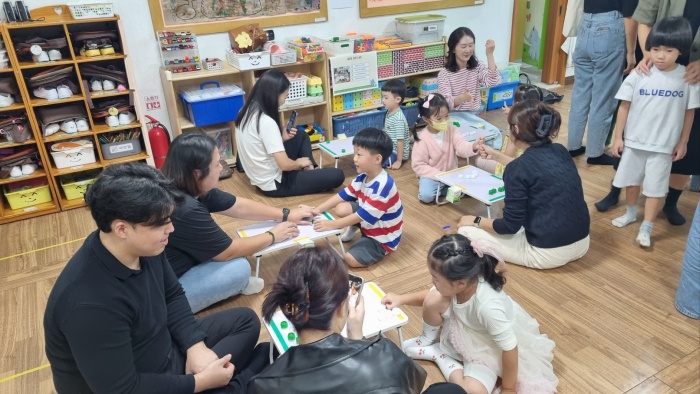 해원꽃숲유치원 "놀이로 이루어진 소통, 학부모와 함께하는 행복한 수업" - 관련이미지2