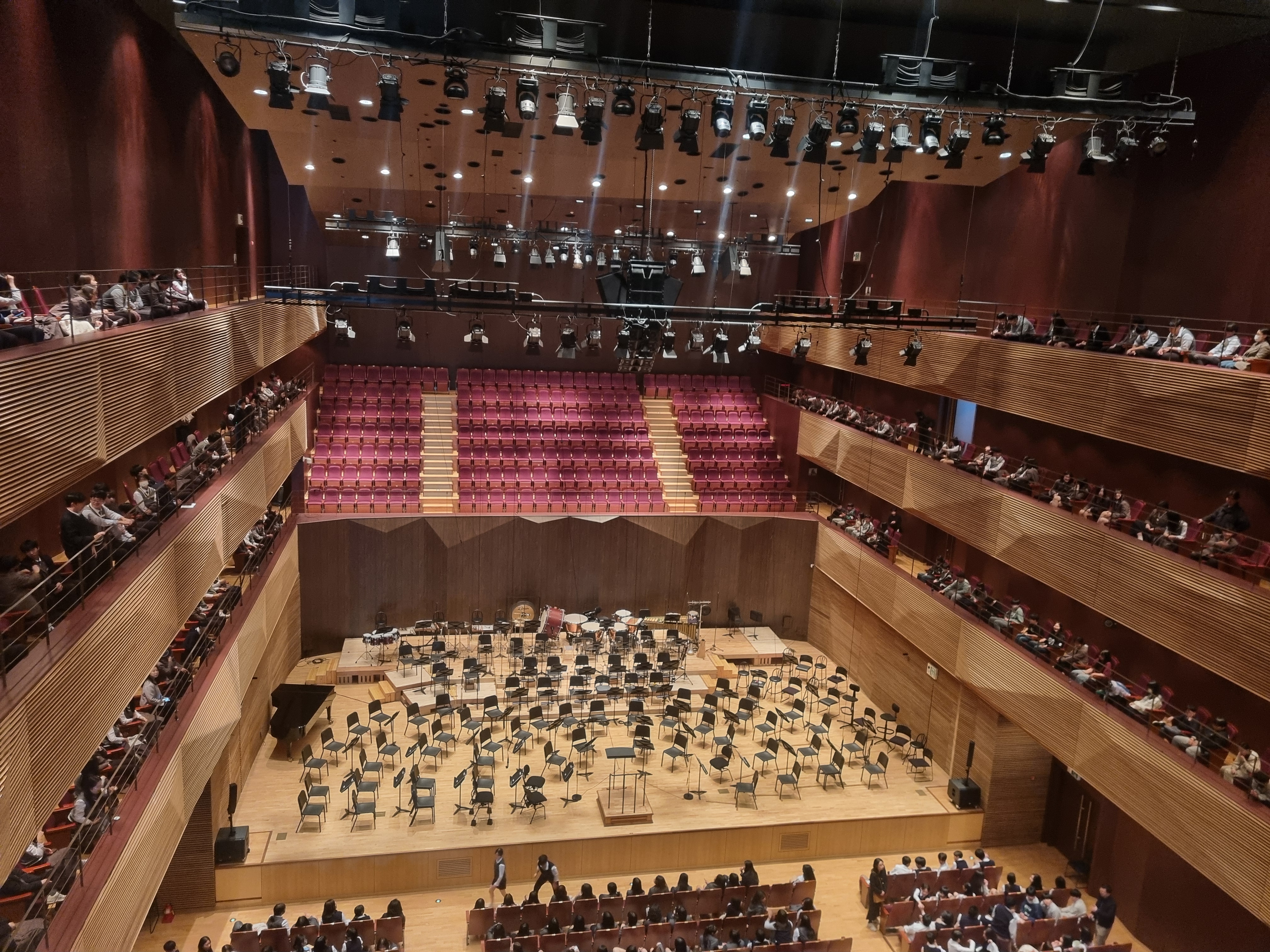 음악이 흐르는 교실 밖 배움, 동원고 2025. 통영국제음악제 스쿨콘서트 참여 -임윤찬 협연, 클래식 음악의 매력을 직접 경험하다!- - 관련이미지2