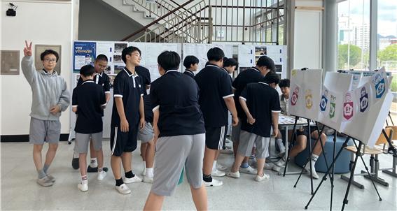 거창중, 학생 주도 ‘통일교육주간’ 운영 - 관련이미지2