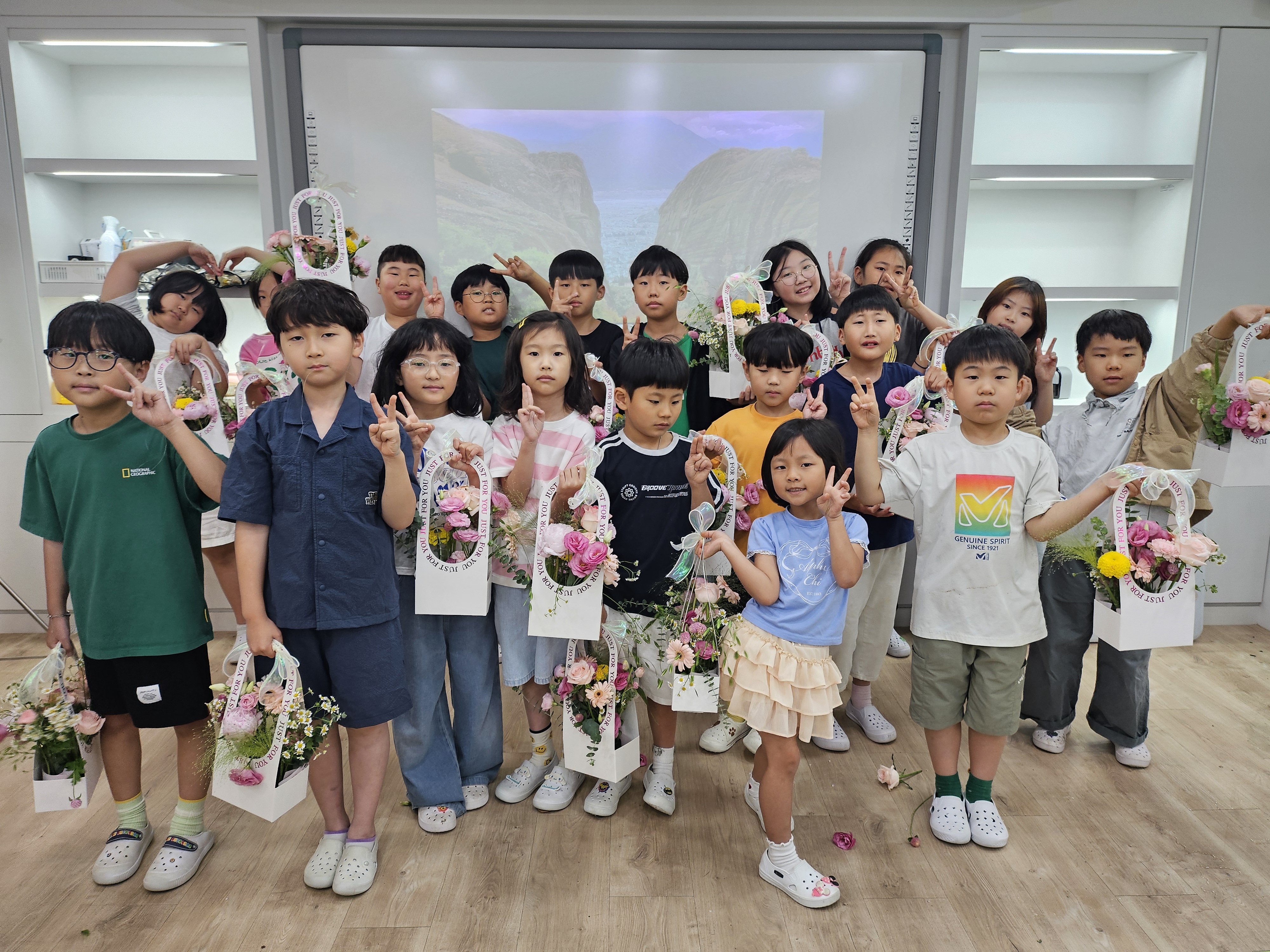 화개초·왕성분교 학교로 찾아가는 문화예술가 프로그램 실시 - 관련이미지1