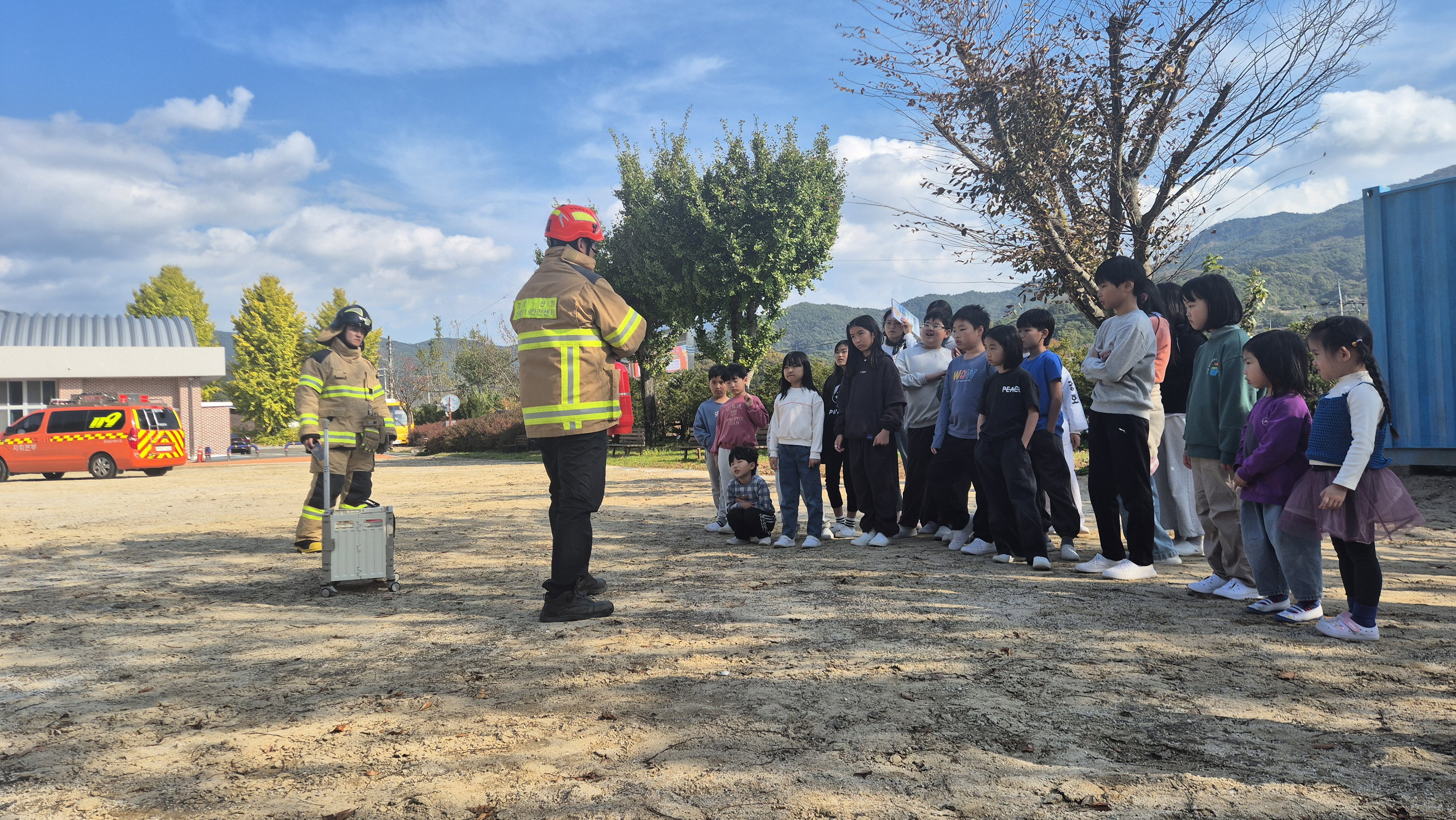 오부초, 산청소방서와 함께하는 생생한 화재대피 체험 - 관련이미지1