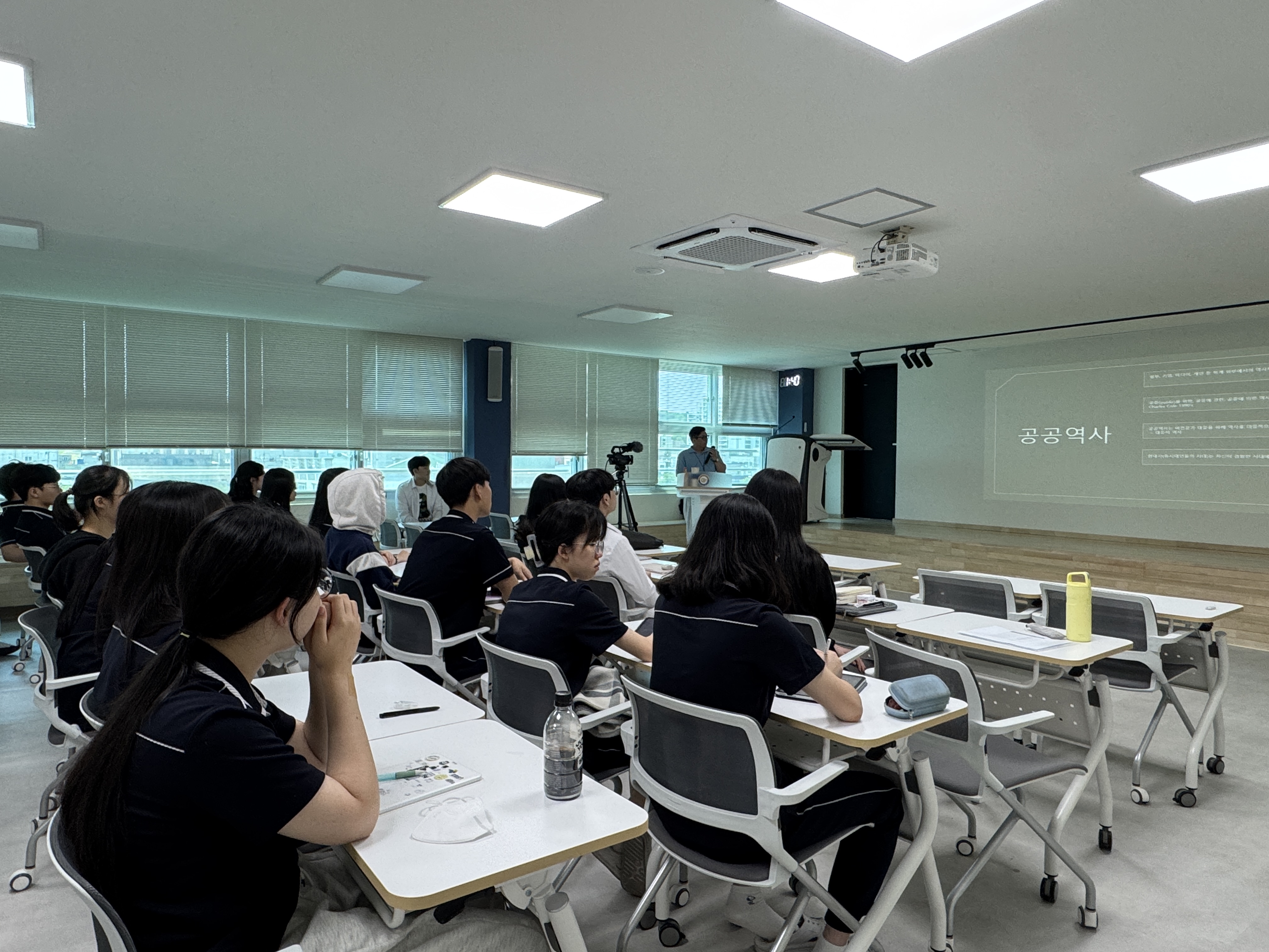 진주중앙고, 지역 전문가 초청 ‘지역 연계 진로 탐색’ 특색 활동 운영 - 관련이미지1