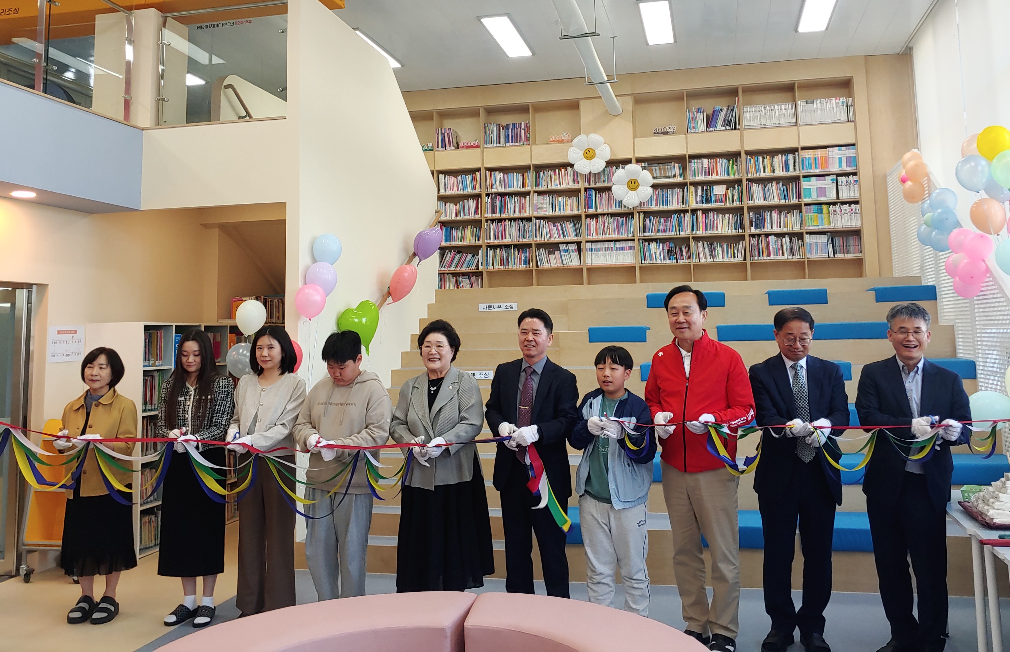 해빛마루에서 꿈을 펼치다.  두룡초, 학생 중심 복합문화공간 ‘해빛마루’ 개관 - 관련이미지2