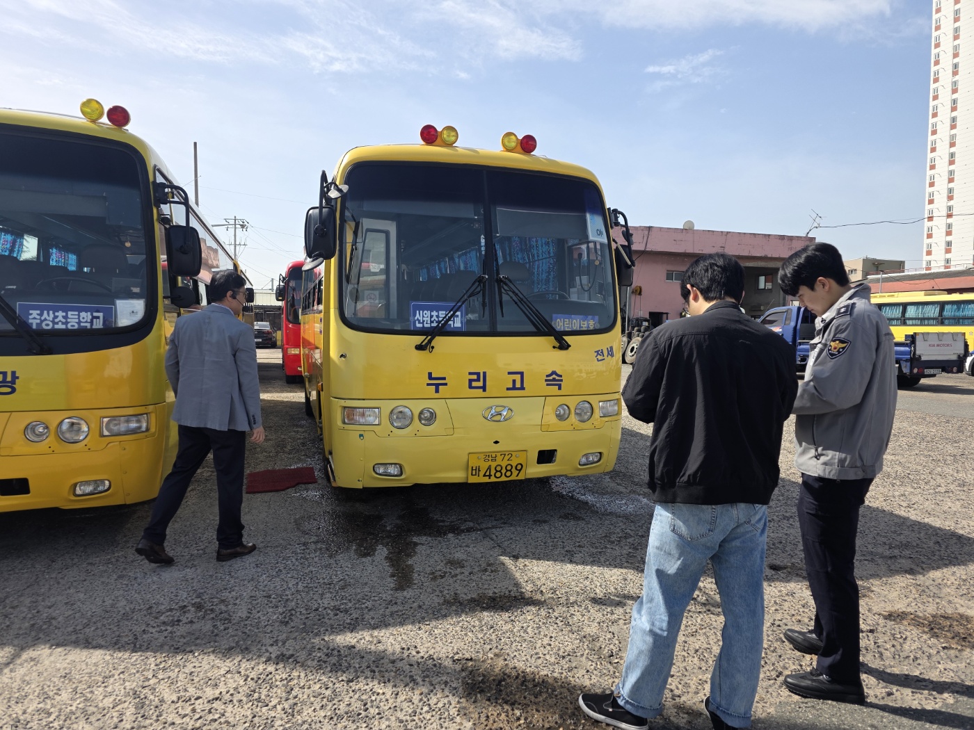 거창교육지원청-거창경찰서 어린이통학버스 합동점검으로 사고는 NO, 안전은 UP! - 관련이미지1