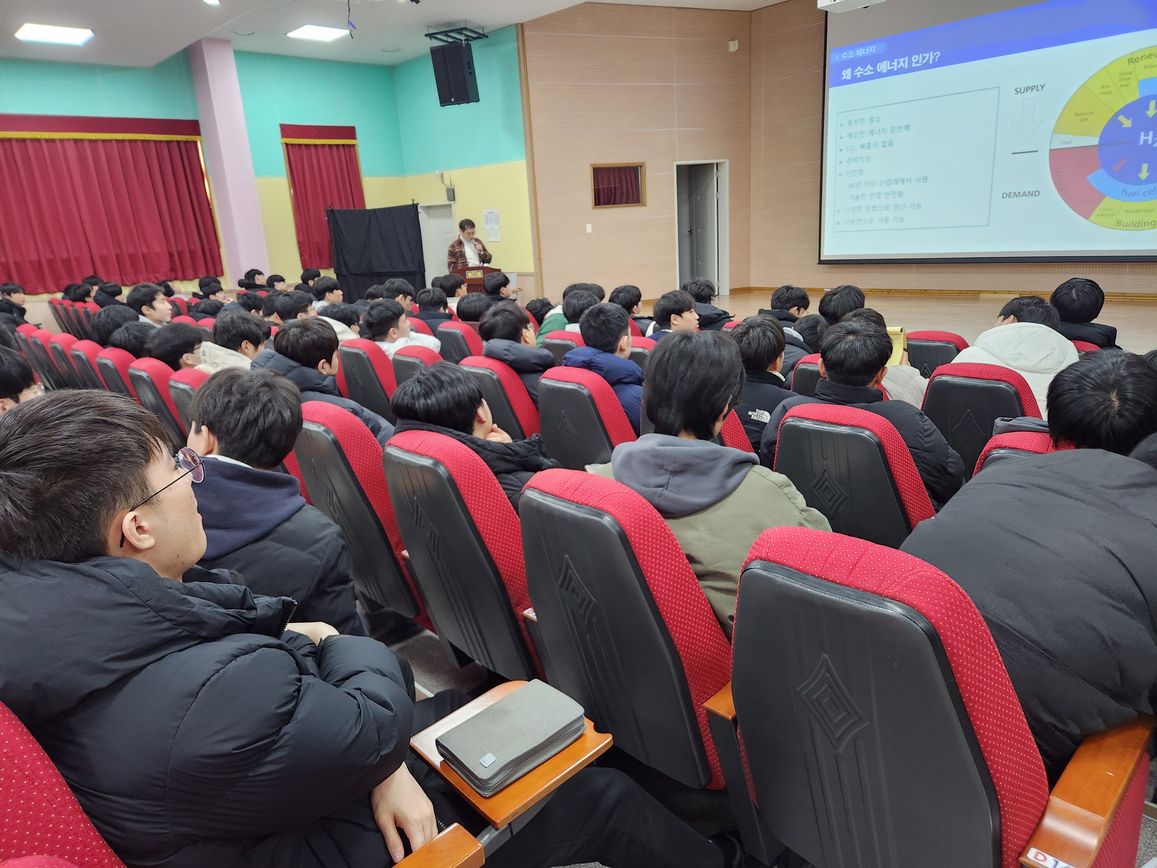창원중앙고,‘창의융합교육 선도학교' 행사 성황리 진행 - 관련이미지2