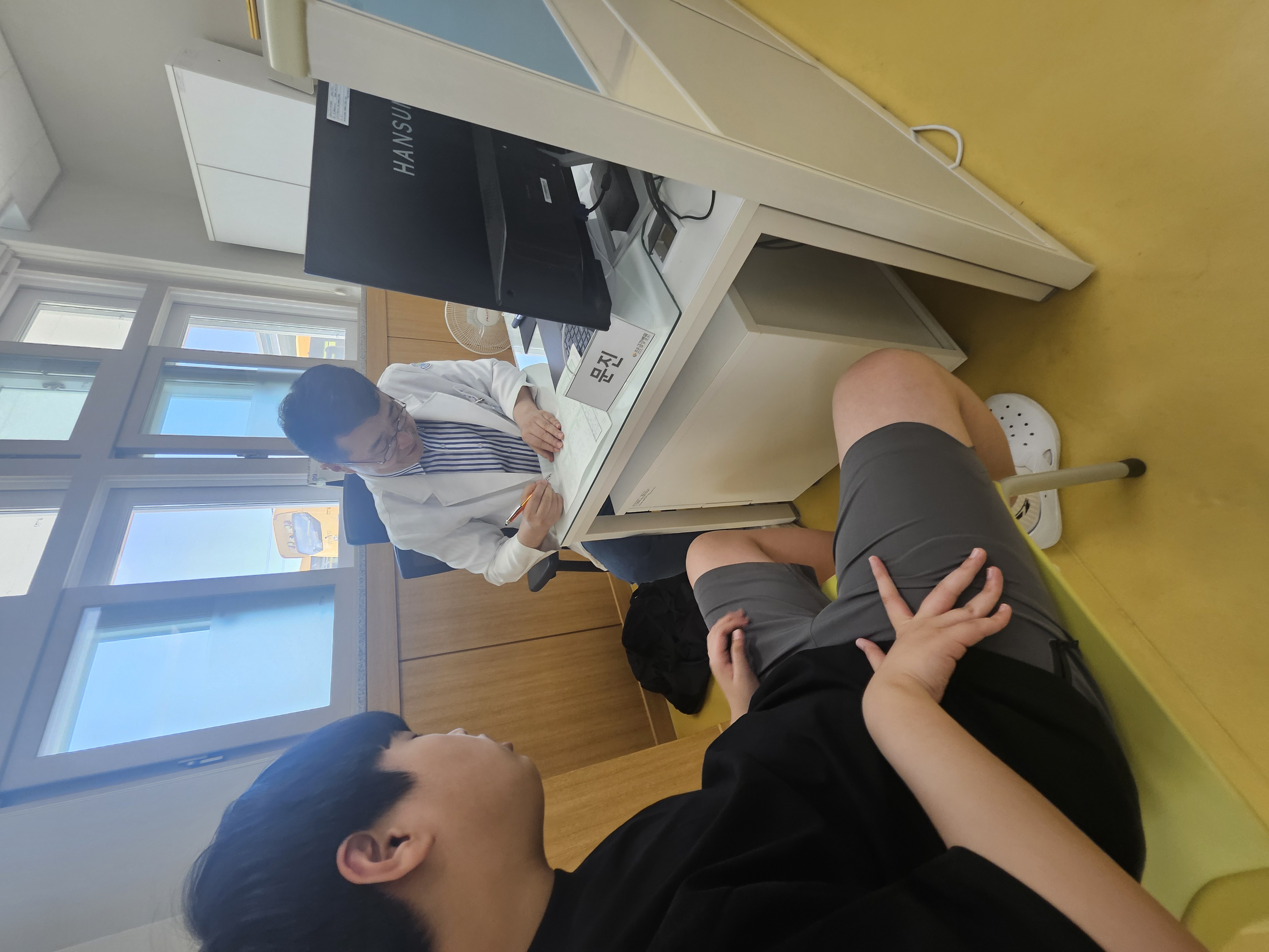 밀양아리솔학교, 학생 출장건강검진 실시 - 관련이미지1