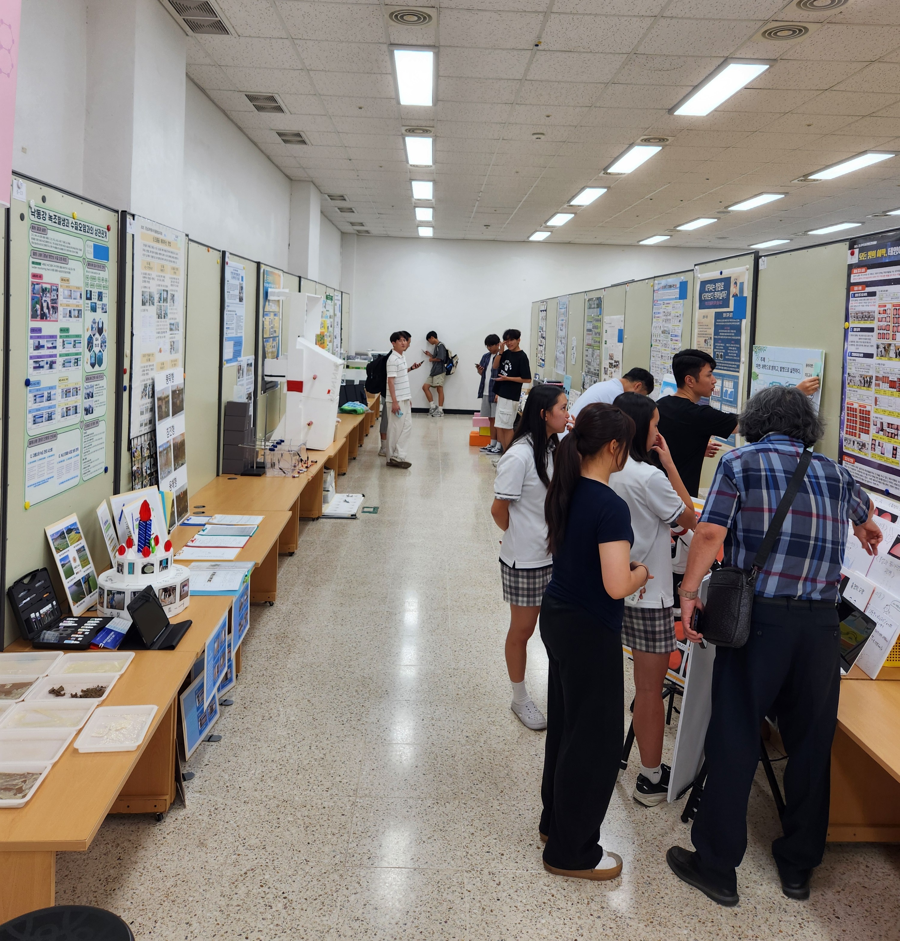 경남과학교육원, 2025 경남과학동아리발표대회 ‘성료’ - 관련이미지1