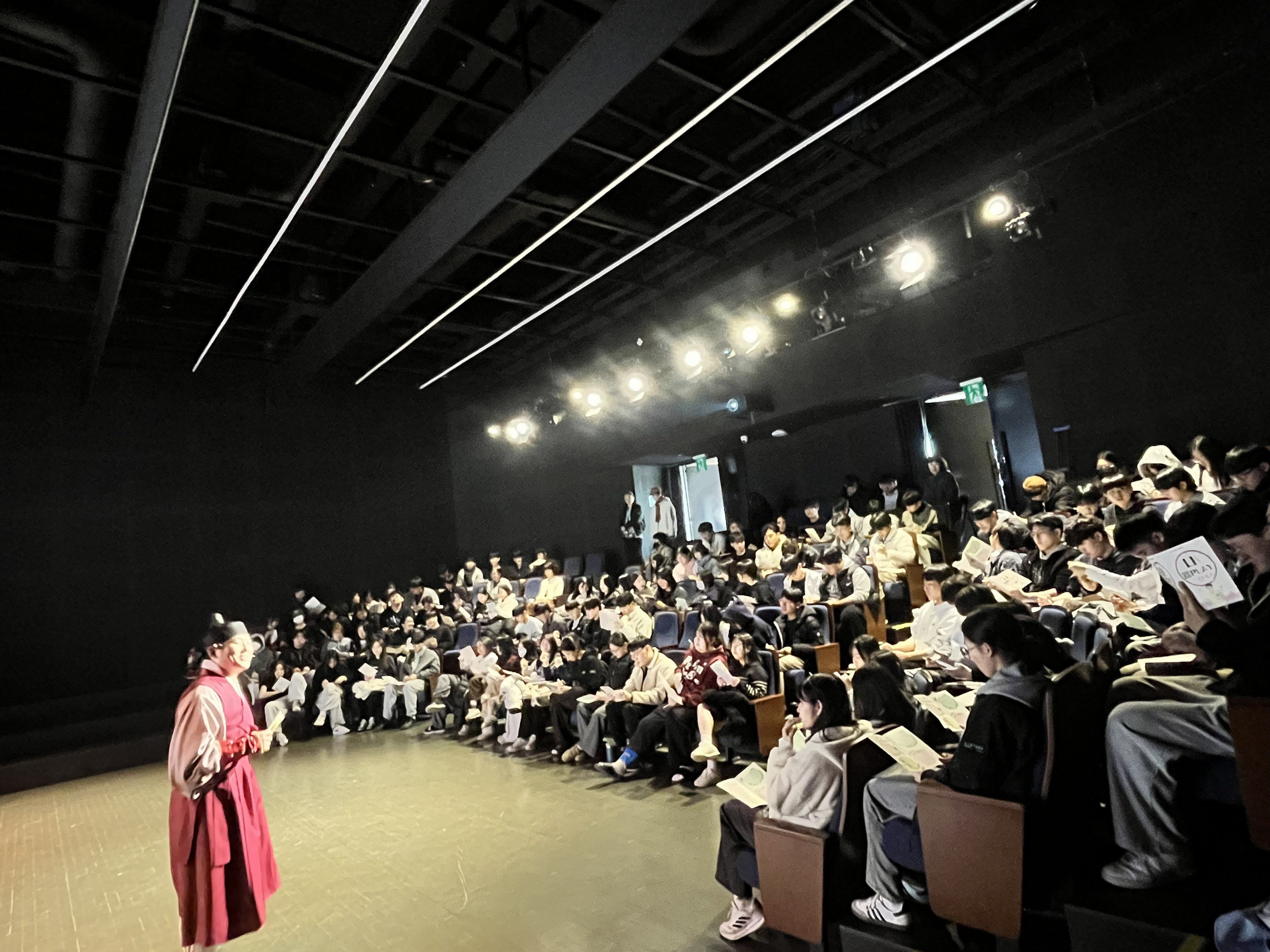 보람찬 학년 마무리는 물론, 미래까지!  산청교육지원청, “남명 마당극”으로 학생들의 꿈을 그리다! - 관련이미지2