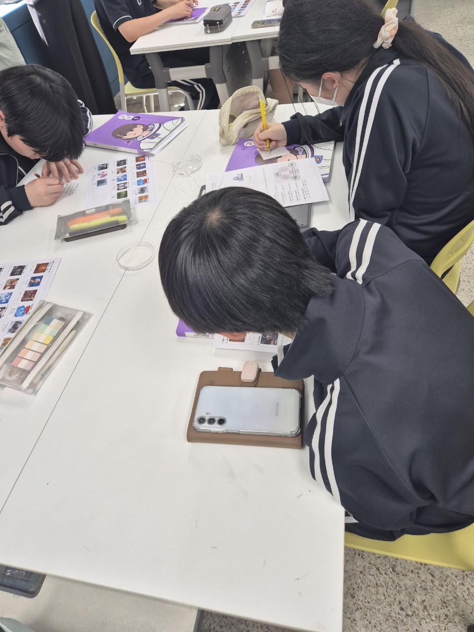 사파중학교 2025년 6월  학년수업 나눔 실시 - 관련이미지2