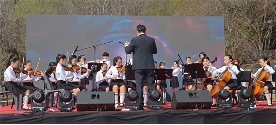 봄의 시작을 알린 첫 선율, 북부동 눈꽃축제 연 김해신명초등학교 오케스트라 - 관련이미지3