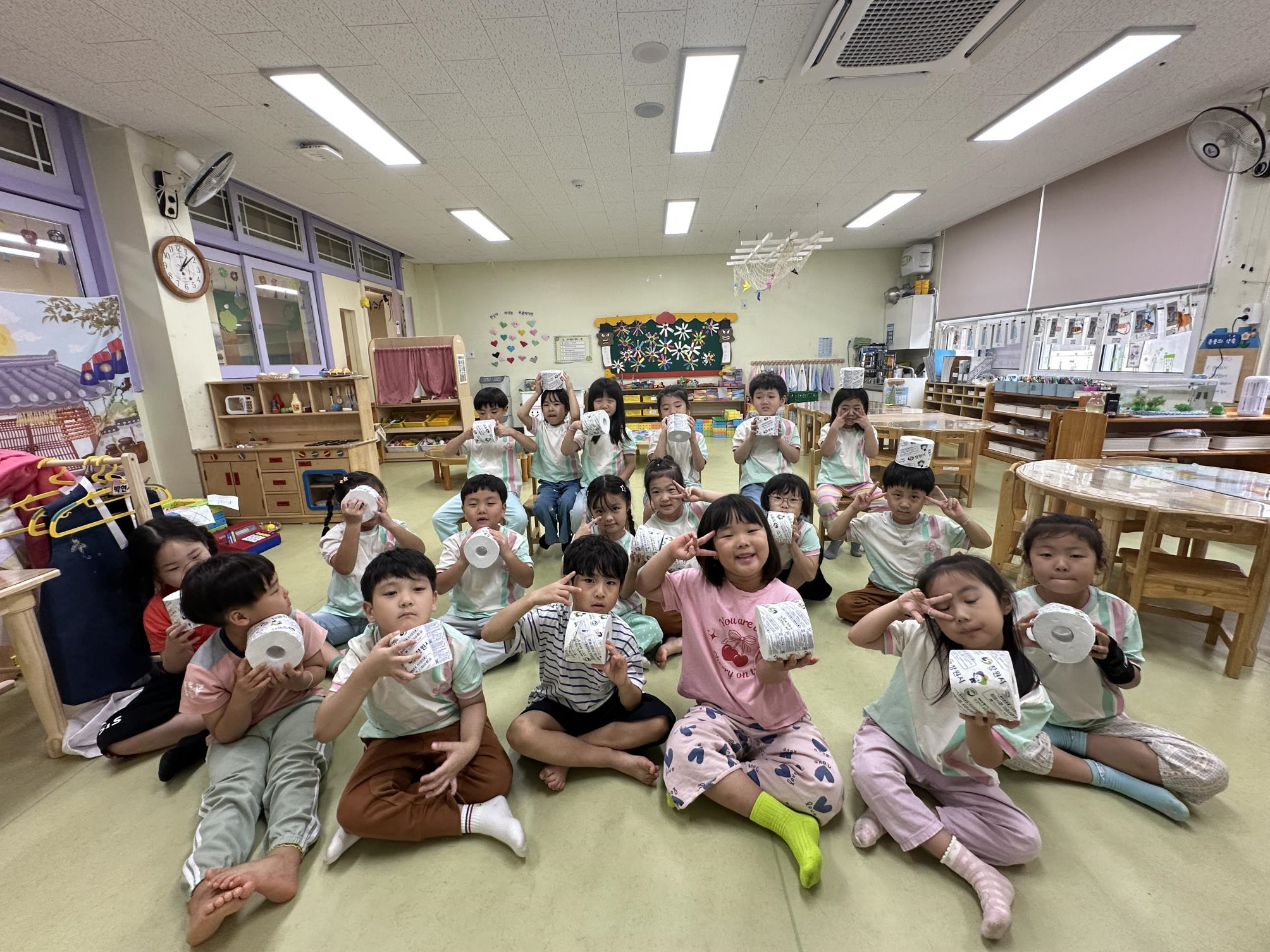 생활 속 작은 실천으로 배우는 환경의 가치 "우유팩 재활용을 통한 자원 순환 체험" - 관련이미지2