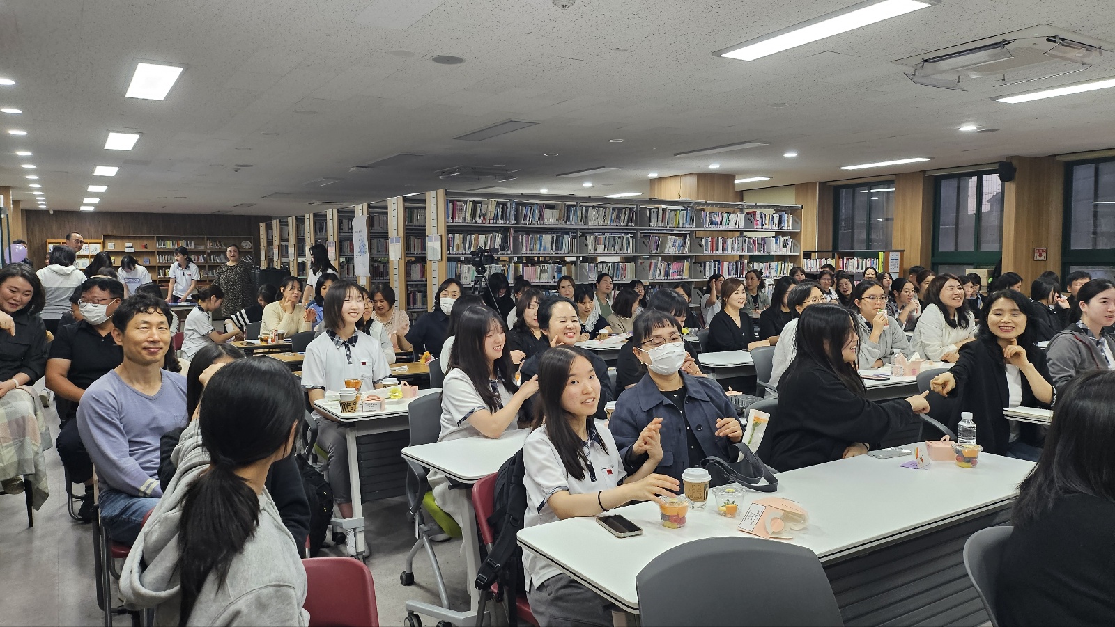 김해여고 온가족 진로진학 토크콘서트 개최 - 관련이미지2