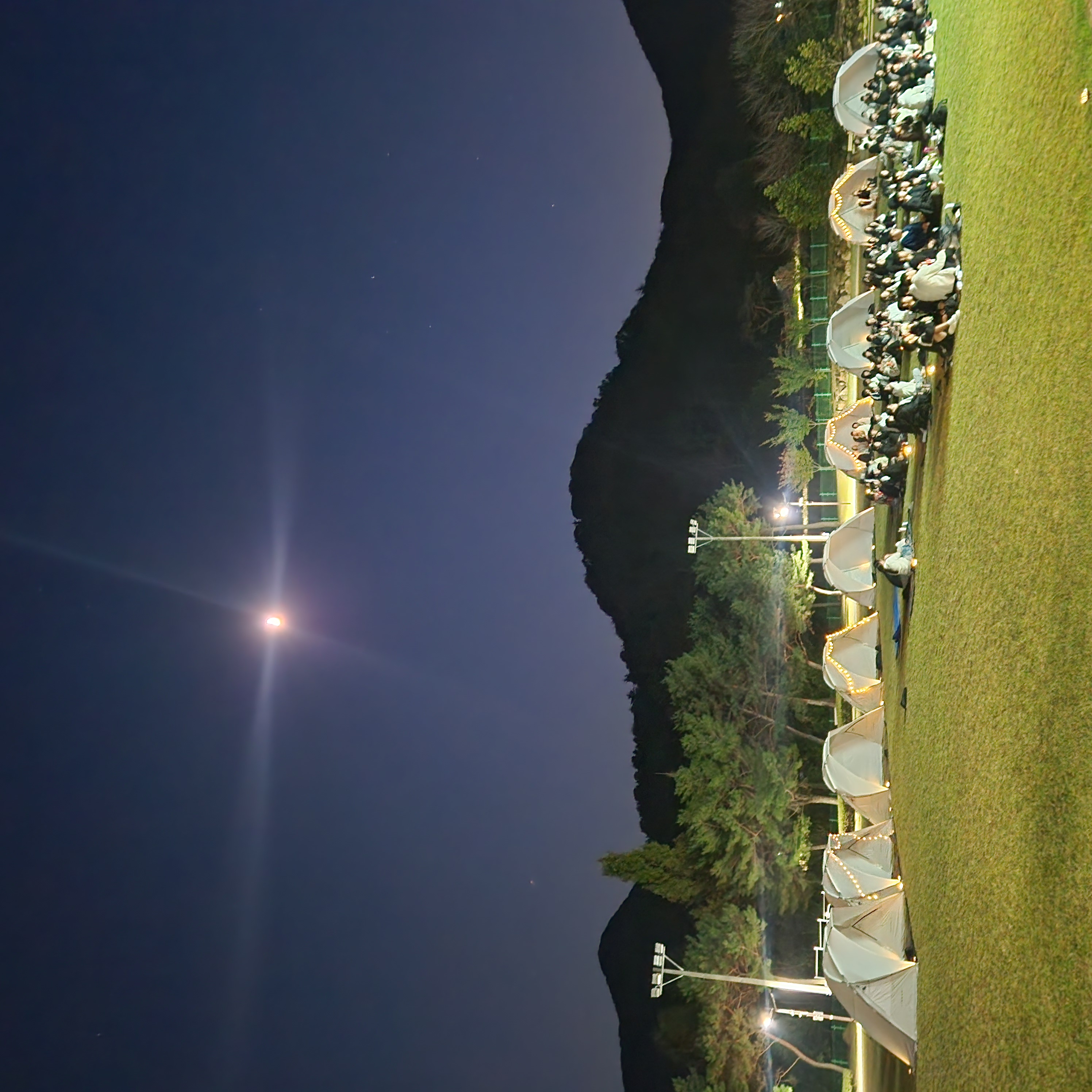 미리벌중학교,『별빛과 친구되는 밤 – 야외 영화제』  - 관련이미지2